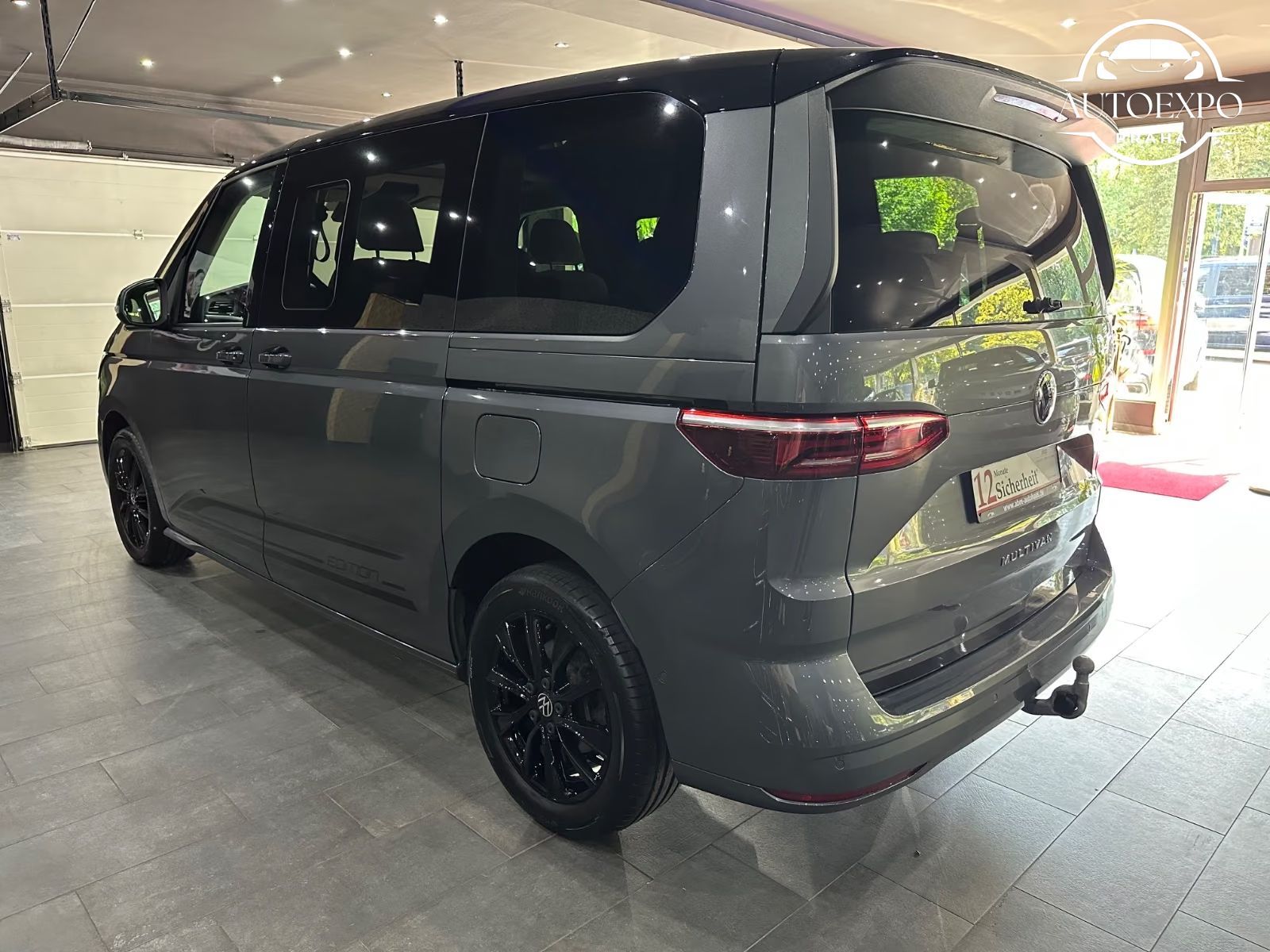 Volkswagen Multivan, EDITION / PANORAMA / 7.míst* - fotka 6