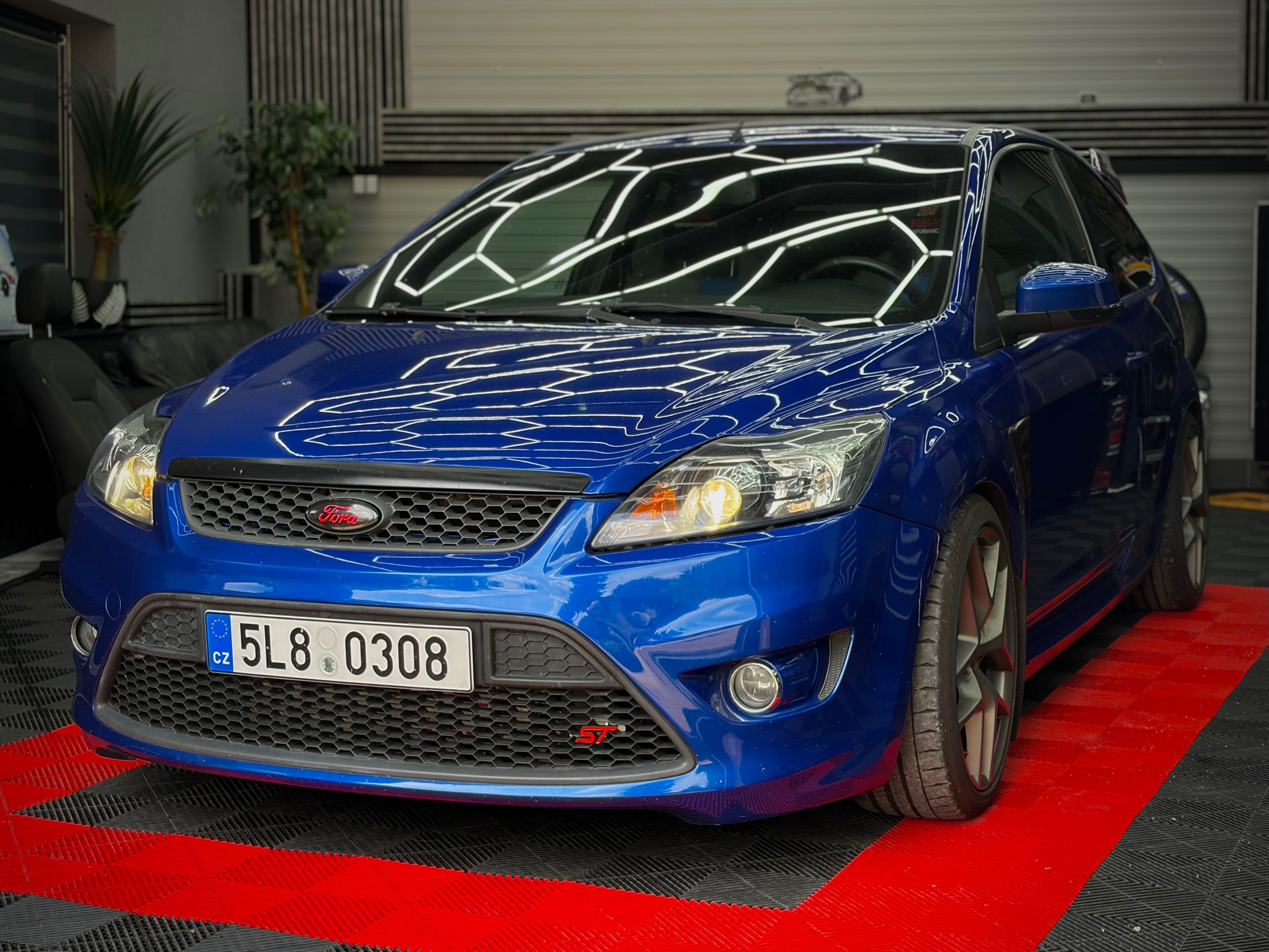 Ford Focus, ST225