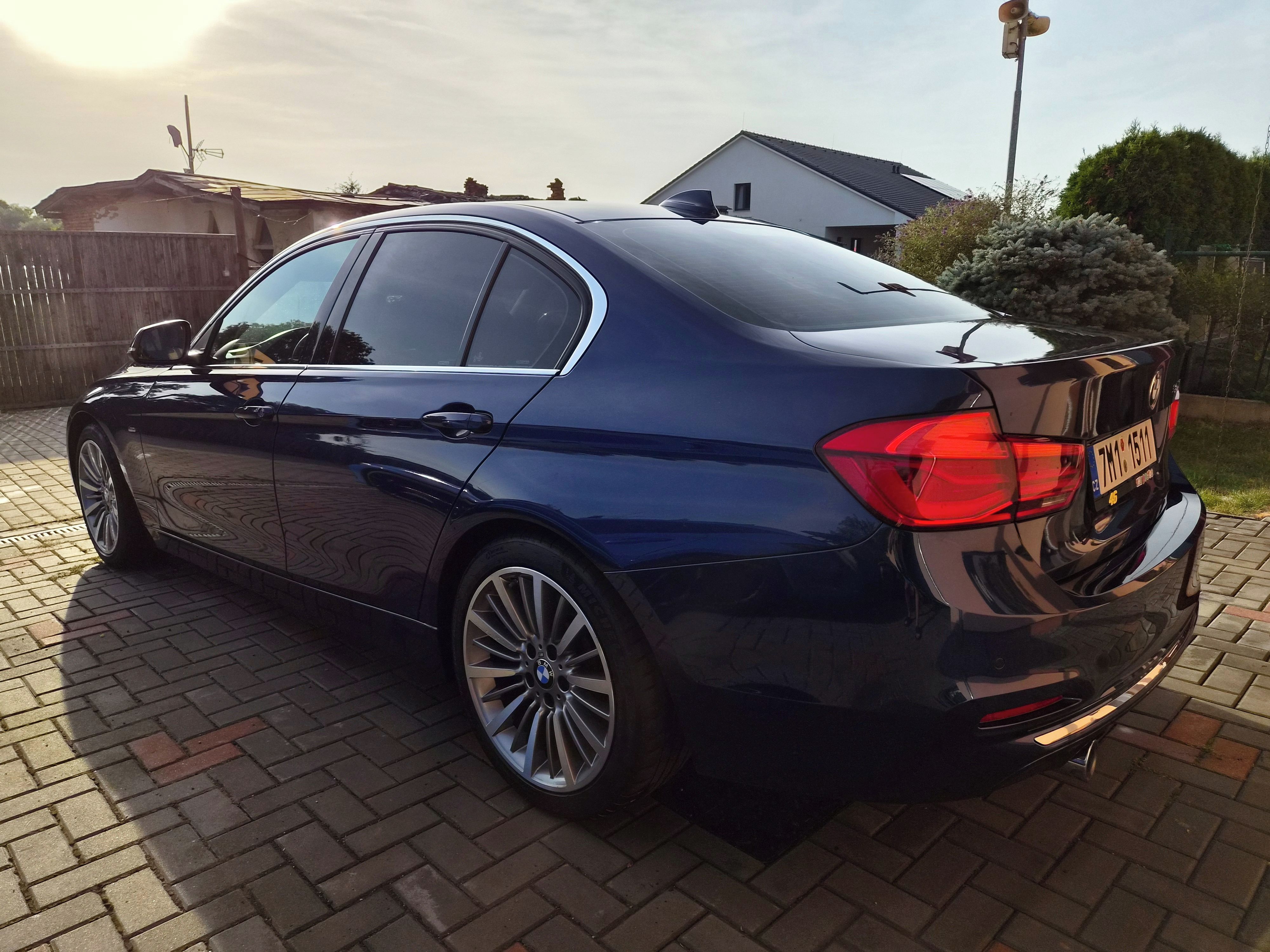 BMW Řada 3, 340i - fotka 5