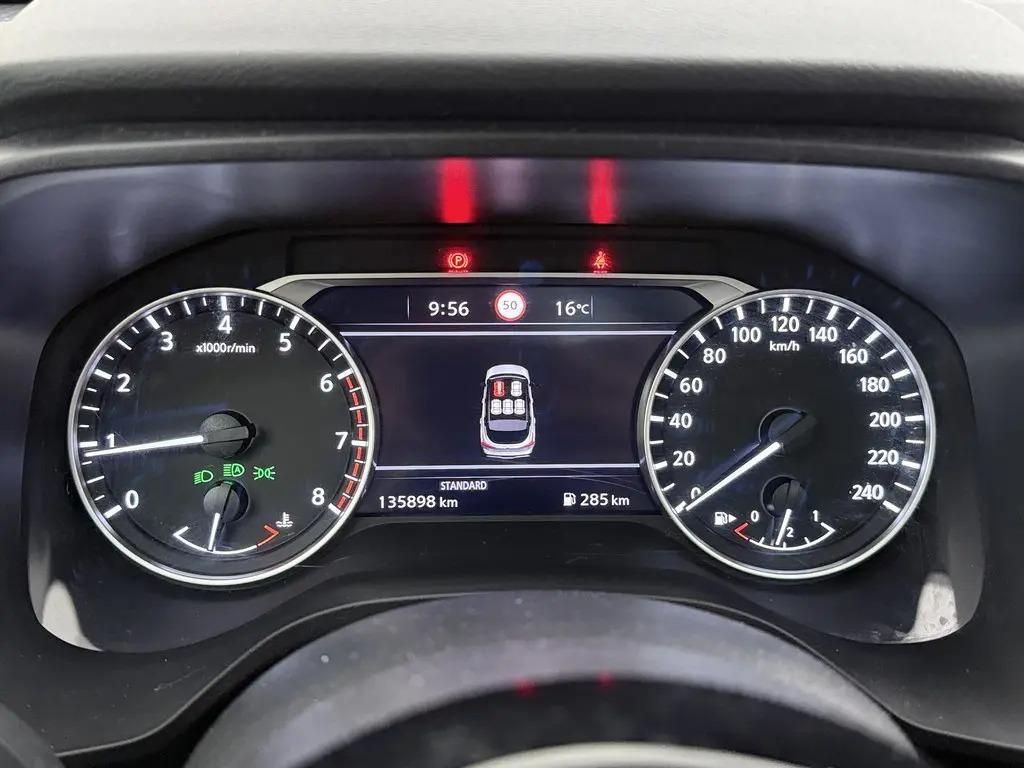 Nissan Qashqai, 1.3T 110kW ACC Panorama DPH - fotka 5