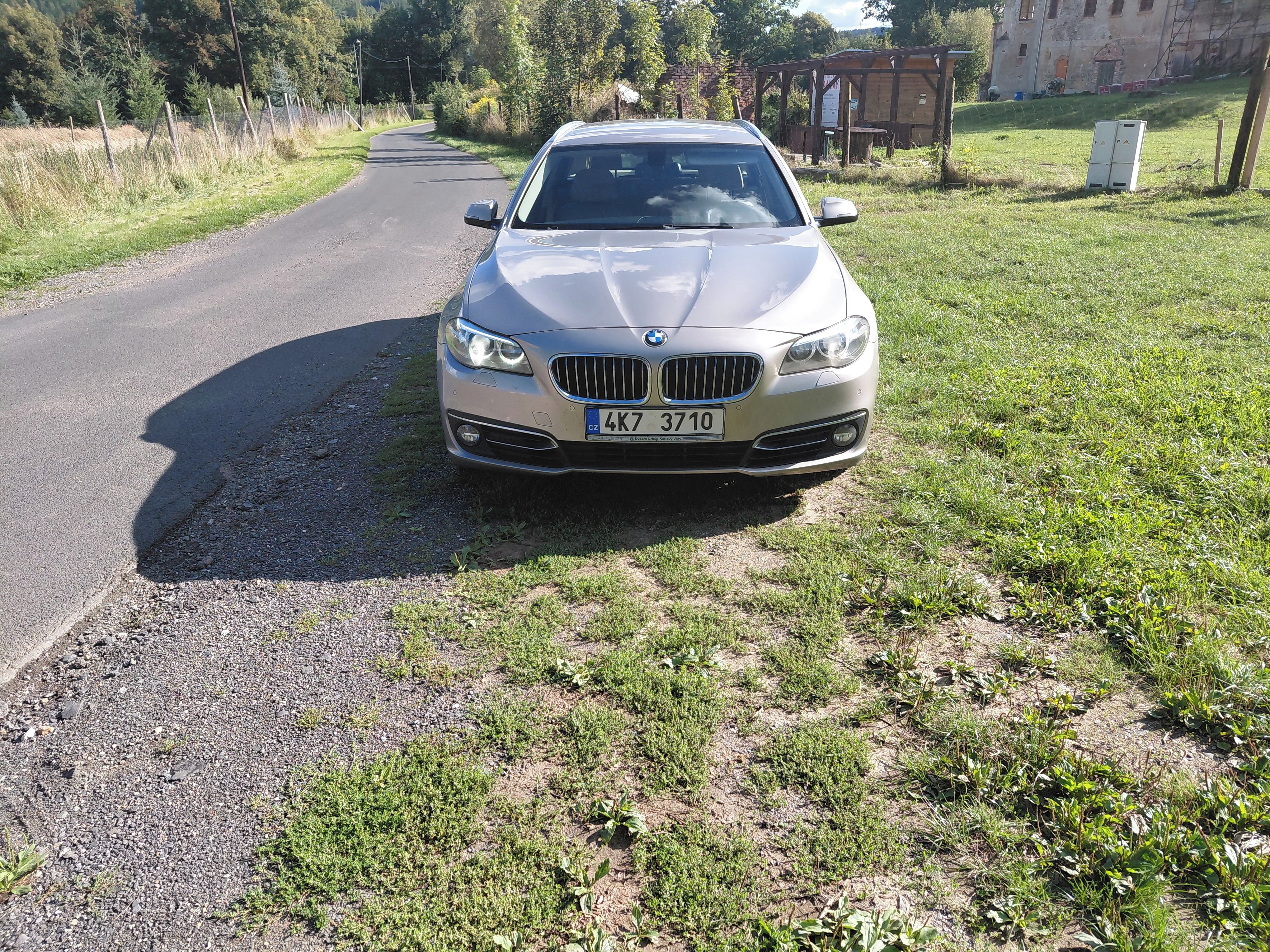BMW Řada 5, F11 530 xd -automat - fotka 3