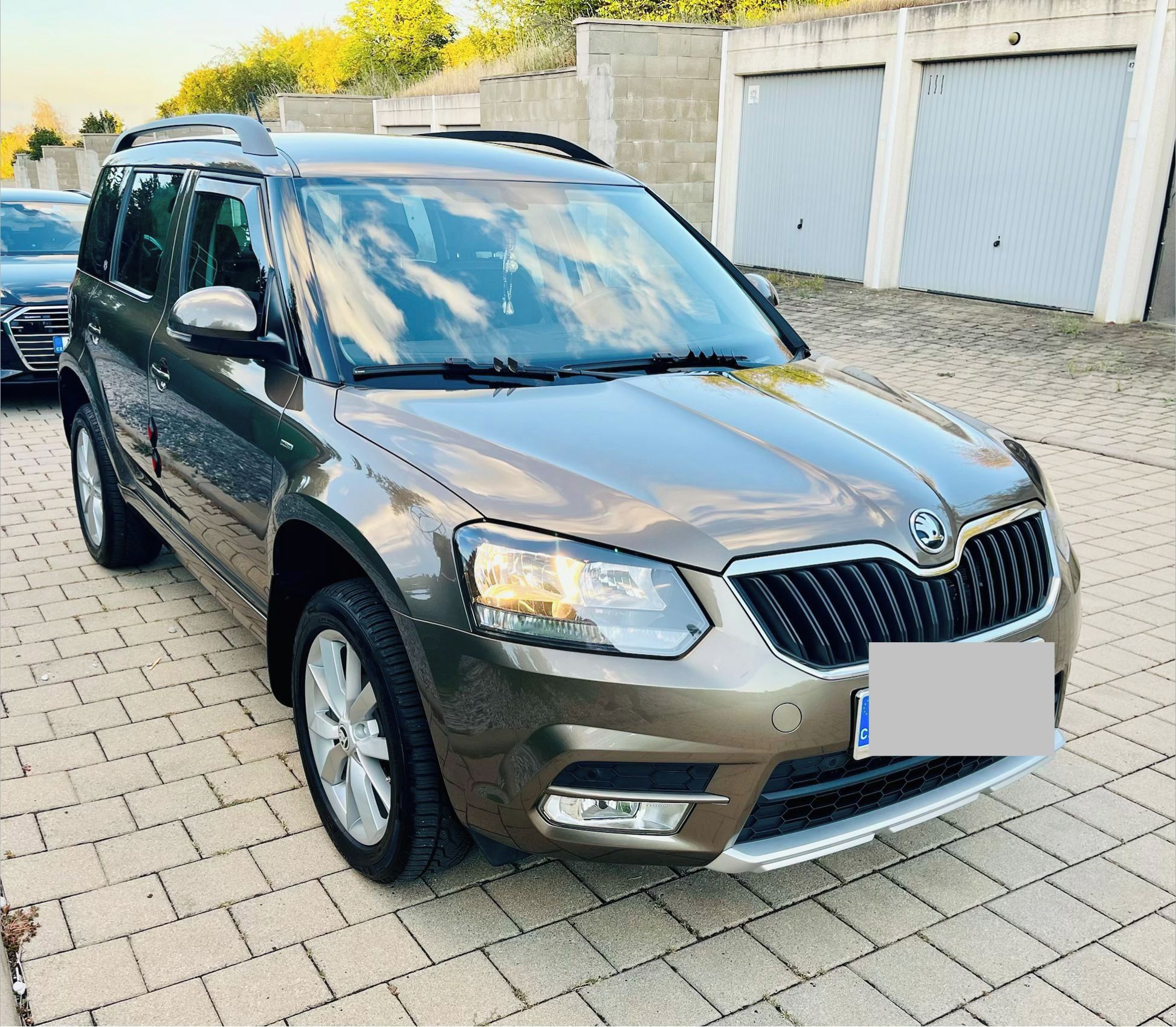 Škoda Yeti, 1.4TSI 4x4 DSG AUTOMAT - fotka 2