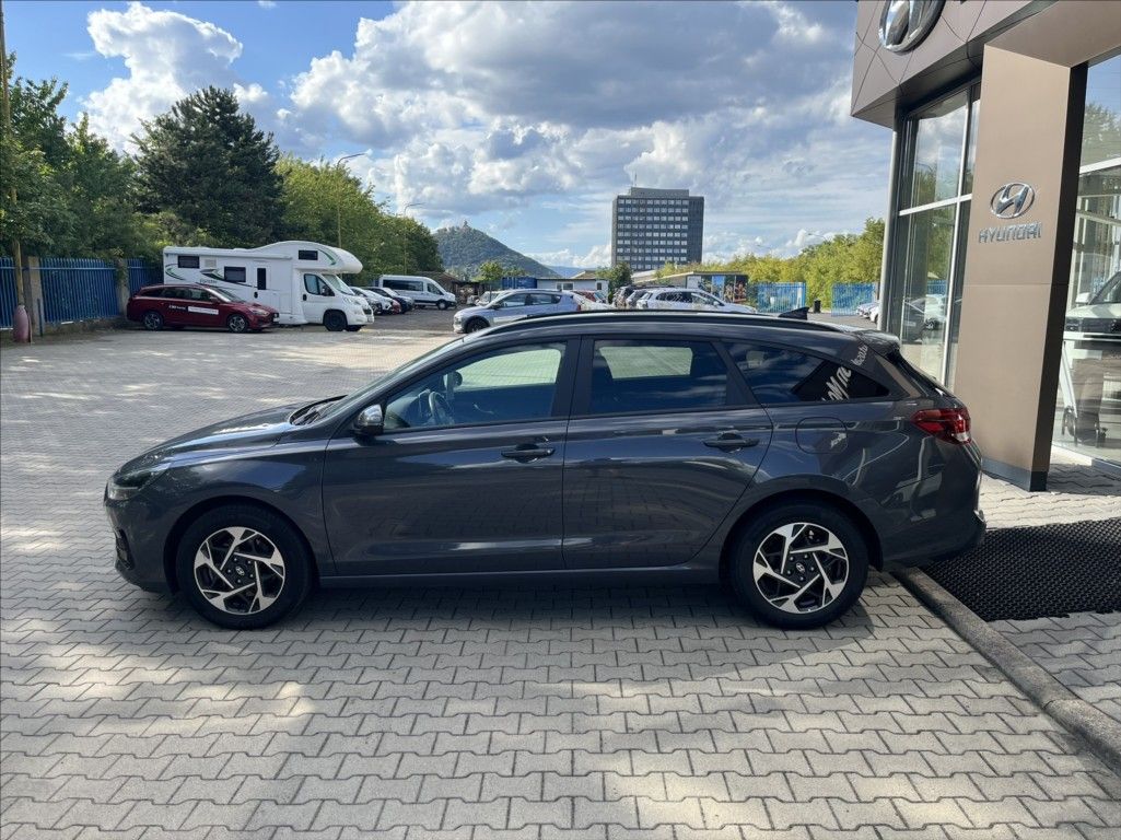 Hyundai i30, 1,5 i 71 kW  GO Czech! - fotka 3