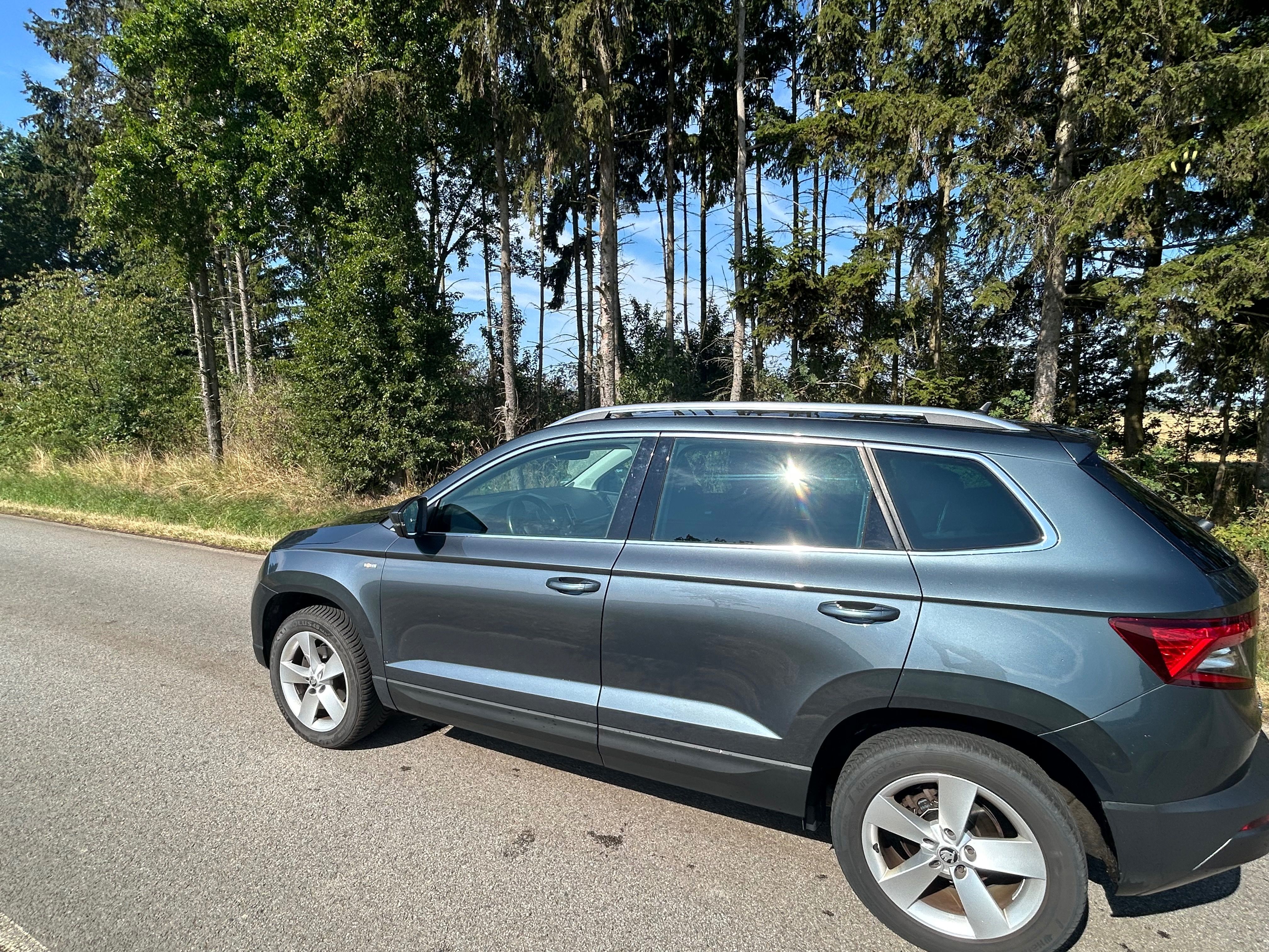 Škoda Karoq, 1,6 TDI - SOLEIL - serviska - fotka 5