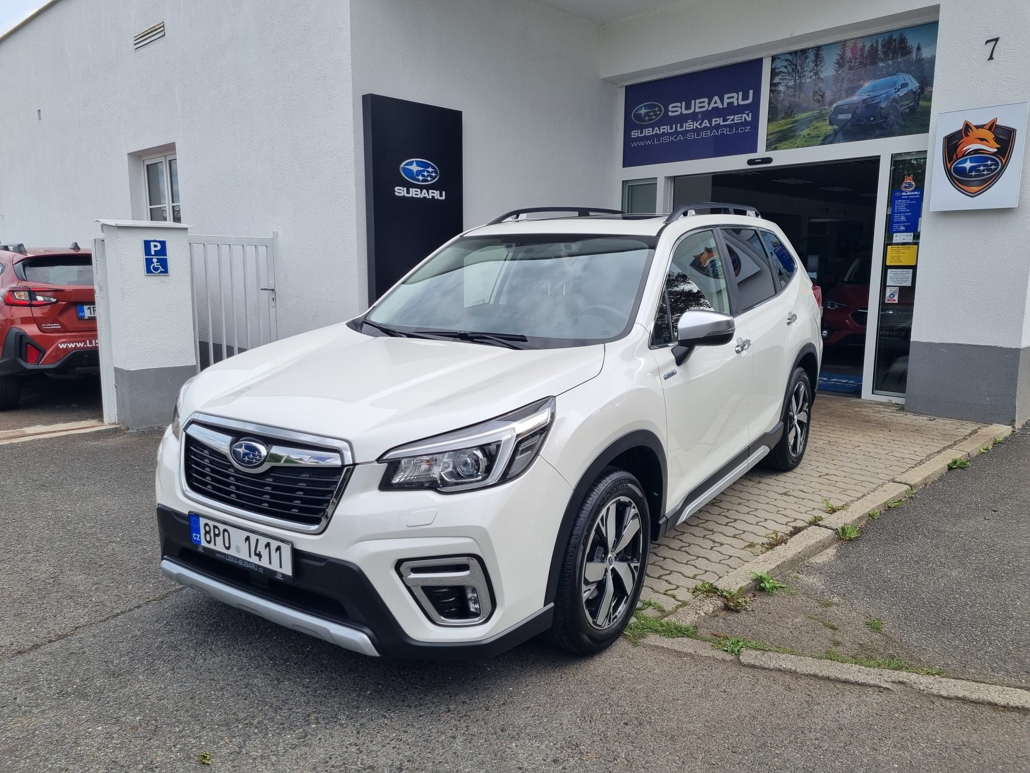 Subaru Forester, 2,0i CVT EXECUTIVE ČR - fotka 4