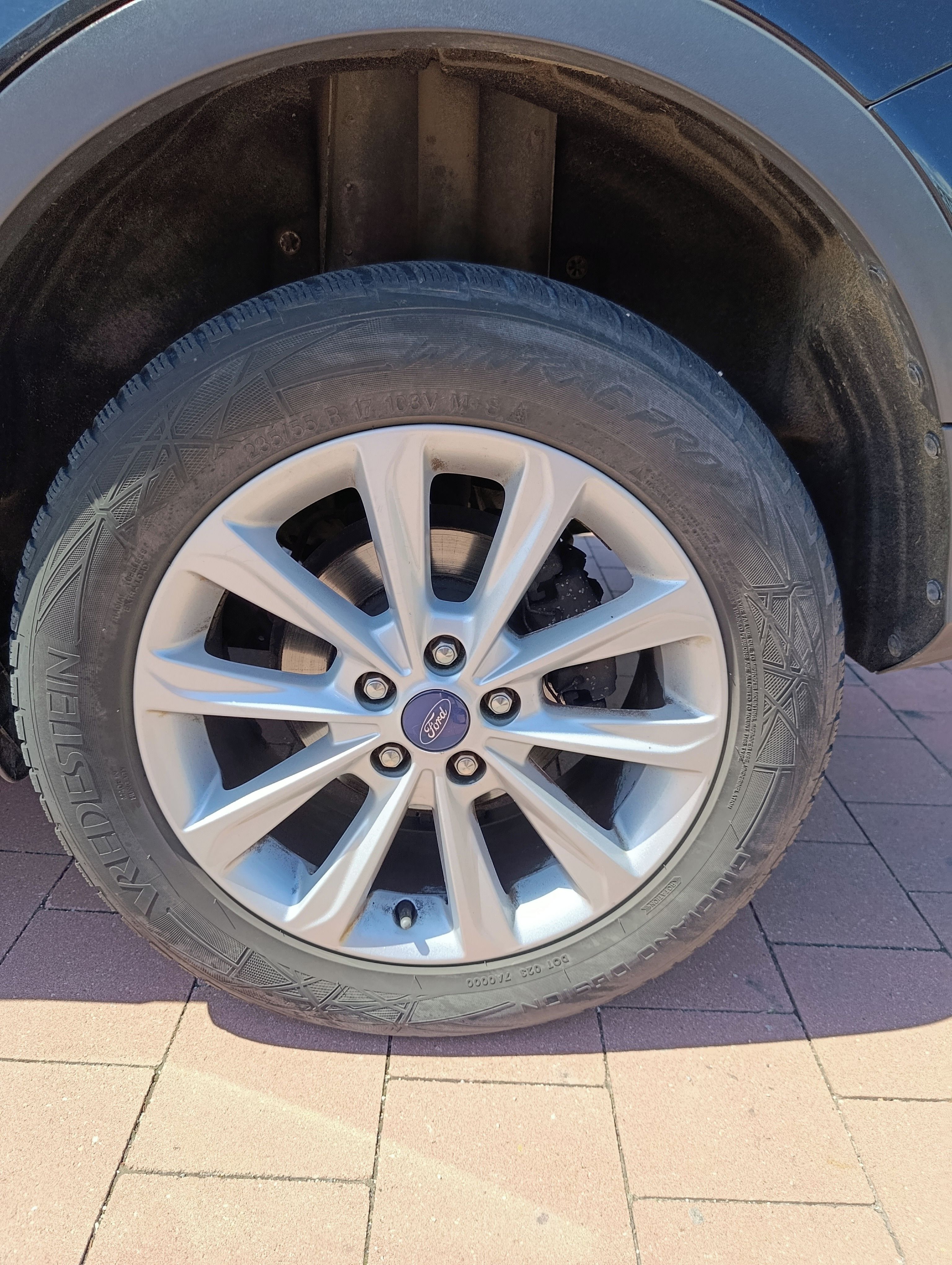 Ford Kuga - fotka 4