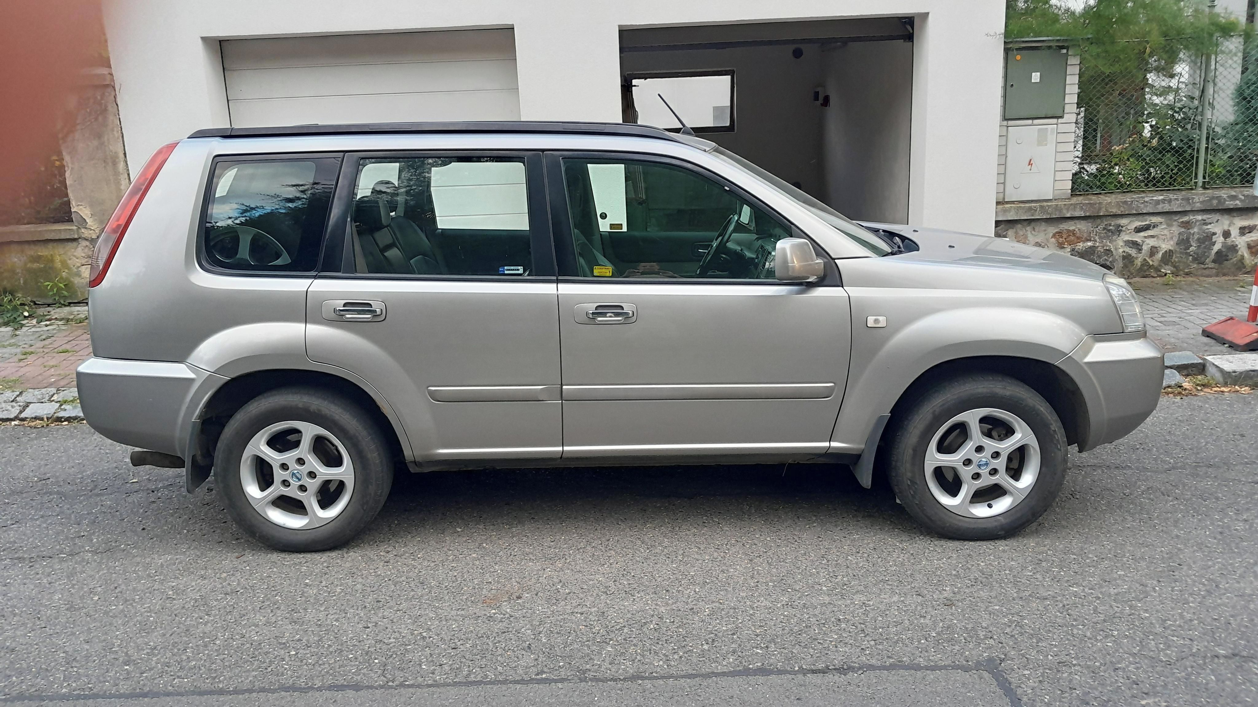 Nissan X-Trail, Nissan X-Trail 2.2 dCi (T30) - fotka 5