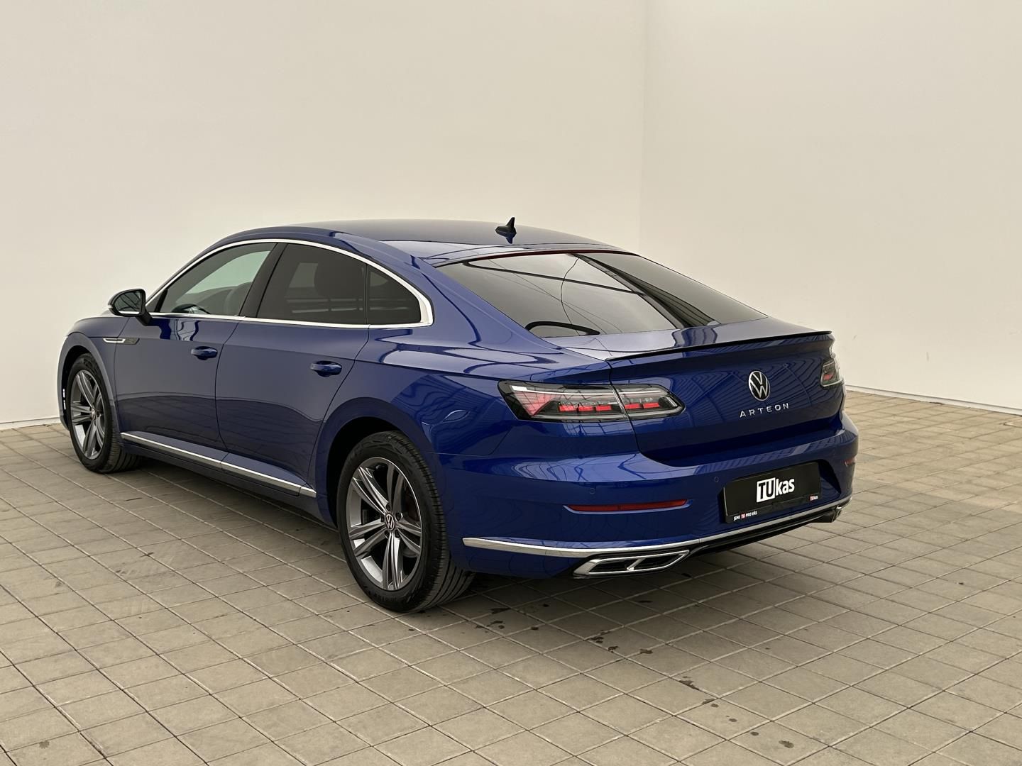 Volkswagen Arteon, 2.0TDi 147kW R-Line - fotka 3