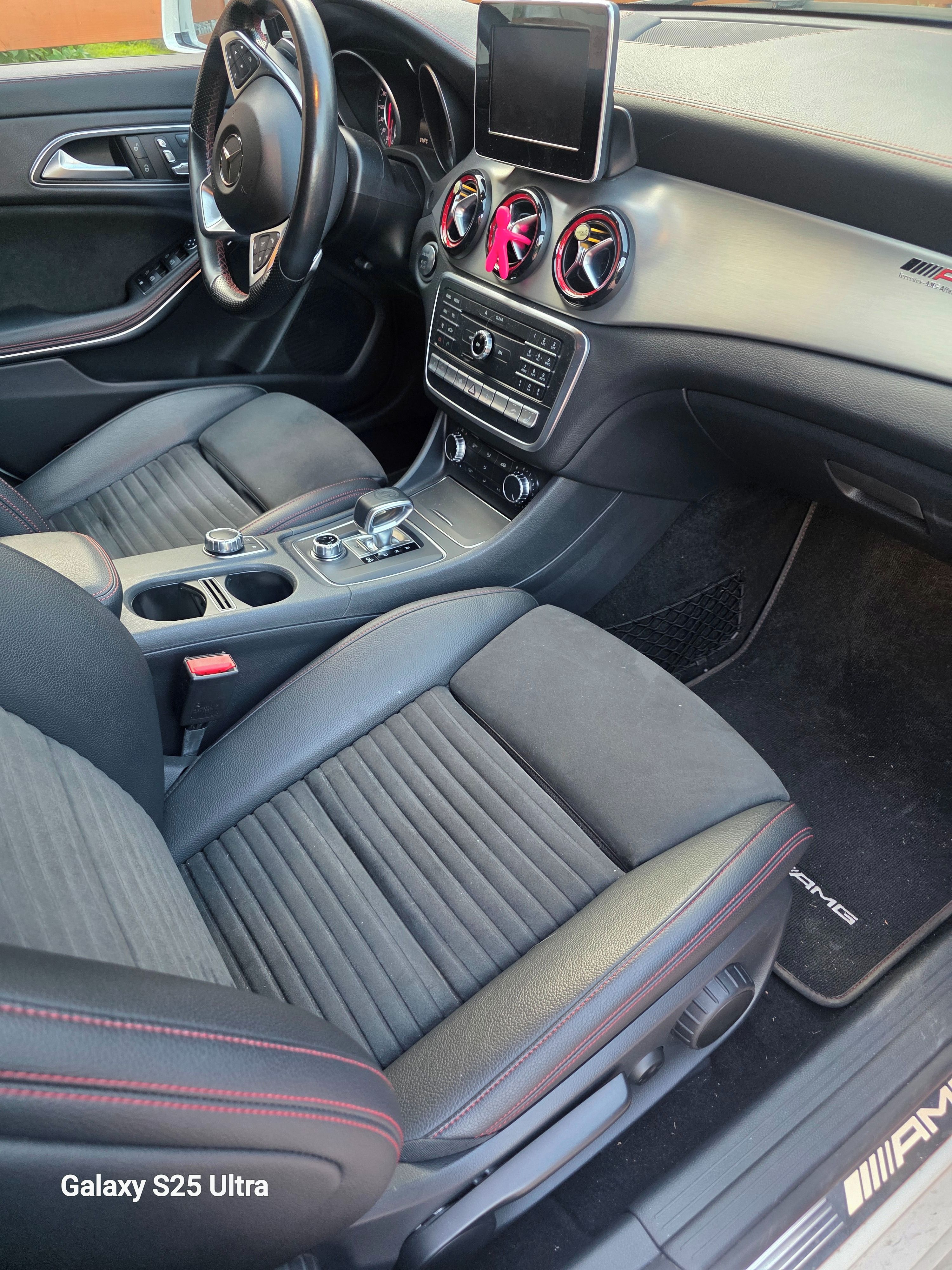 Mercedes-Benz CLA, MERCEDES BENZ AMG 45 - fotka 3