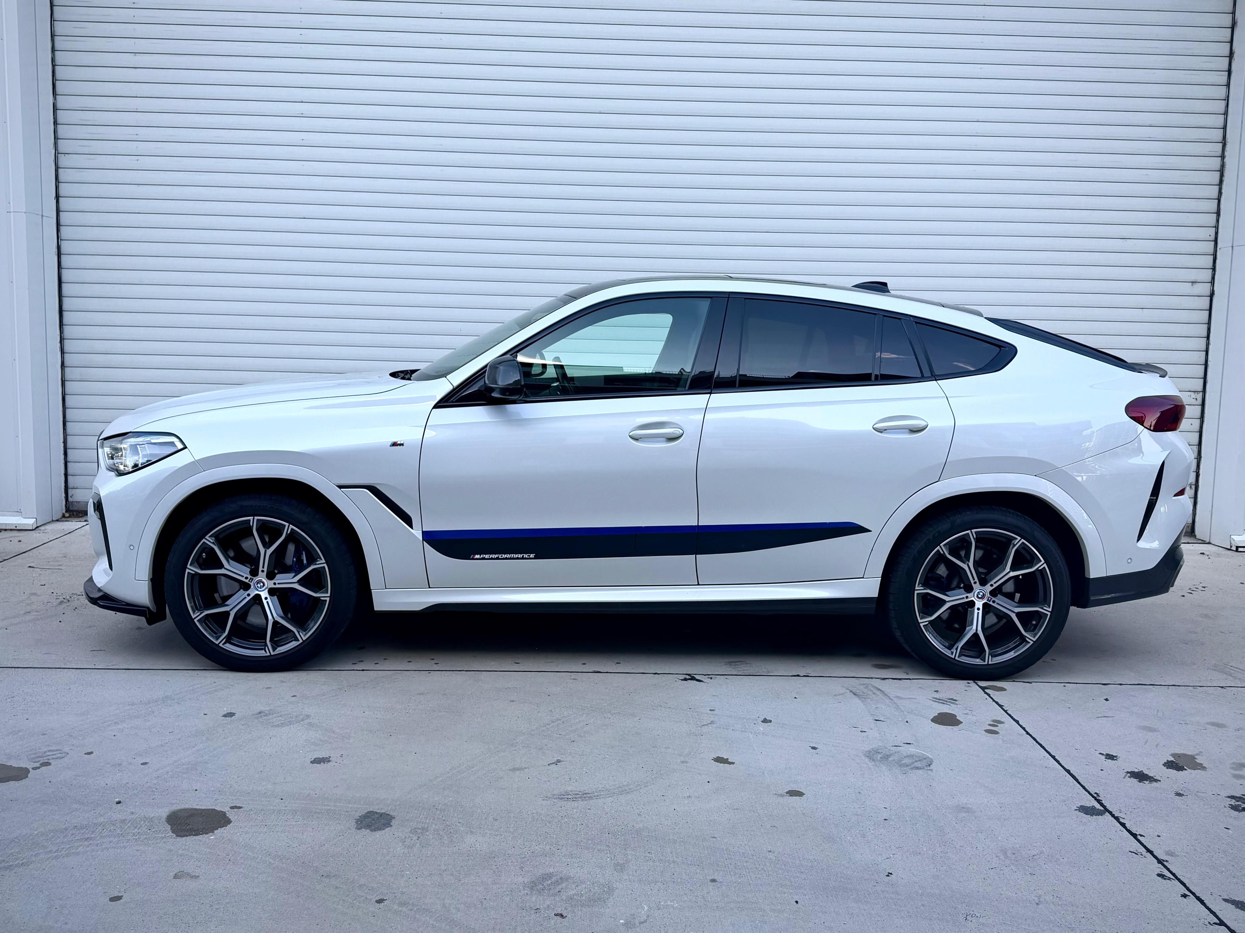 BMW X6, M50i - vyservisované - fotka 5