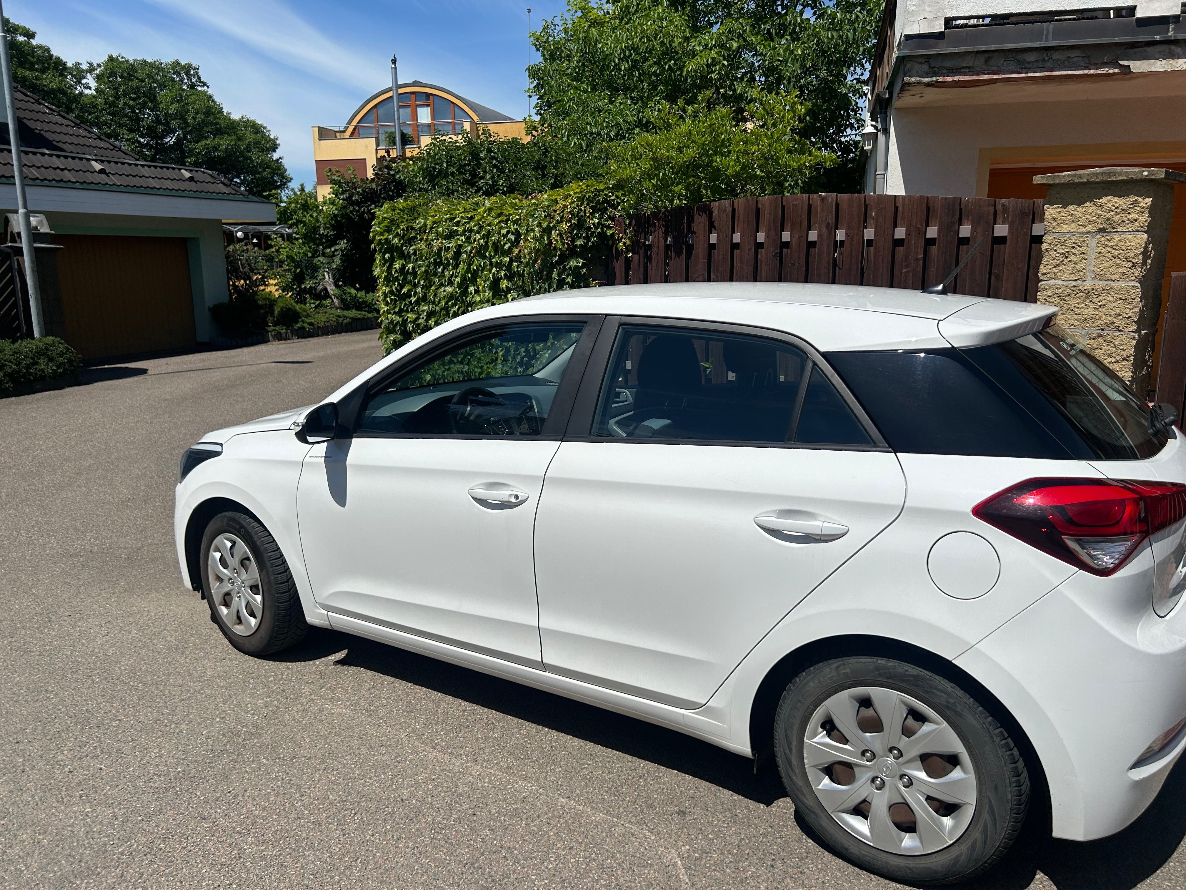 Hyundai i20, Hyundai i20 1.2benzín STK 2028 - fotka 3