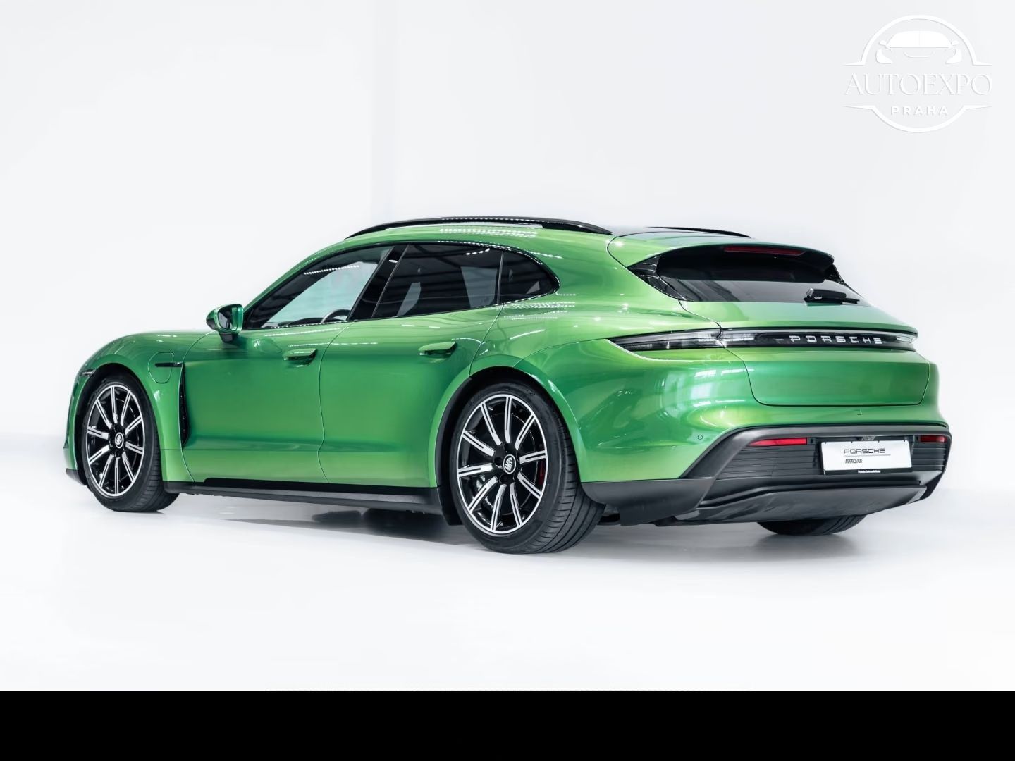 Porsche Taycan, 4S Sport Turismo* - fotka 2
