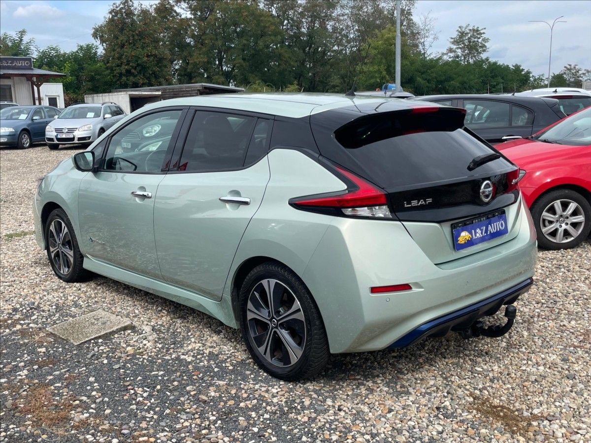 Nissan LEAF, ELEKTRO 40KWH - fotka 4