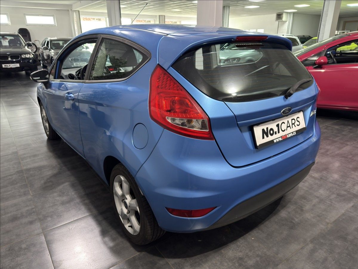 Ford Fiesta, 1,2   i 83.000KM SERVIS ALU ST - fotka 4