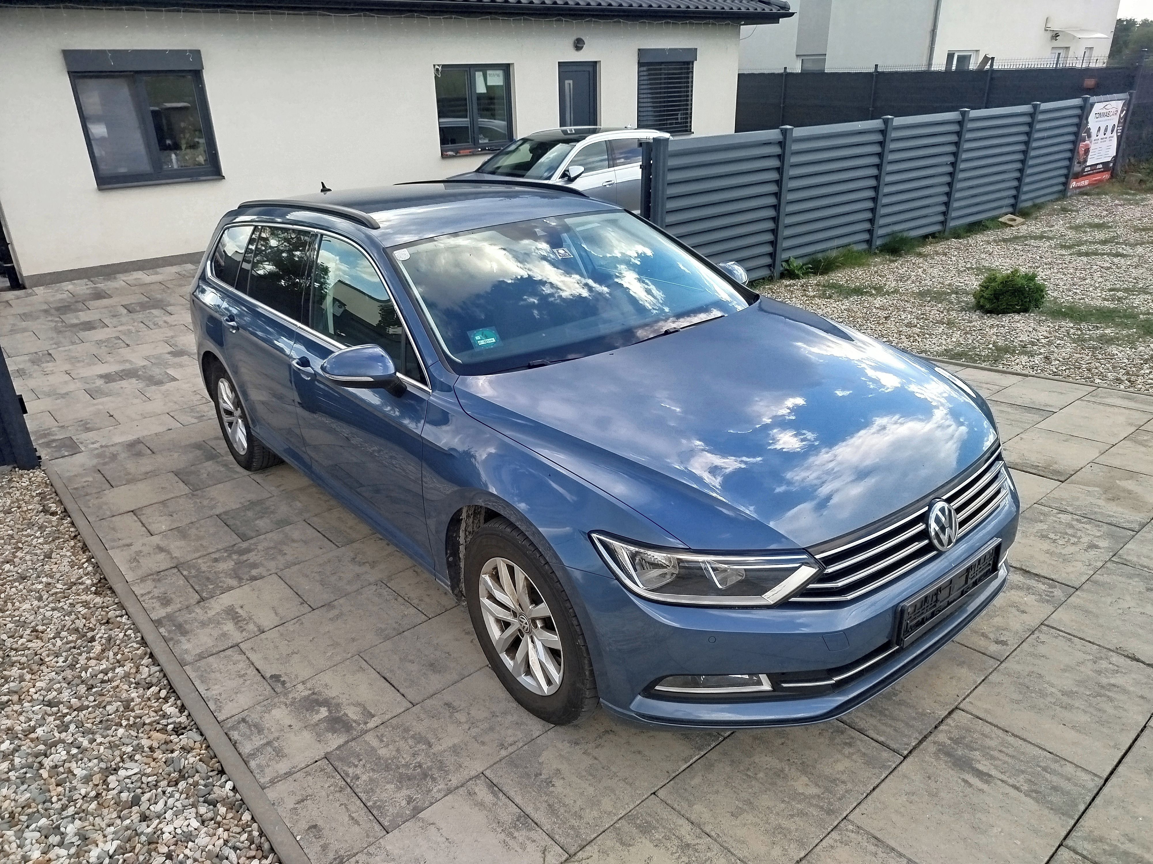 Volkswagen Passat, DSG-Top stav,servis - fotka 4