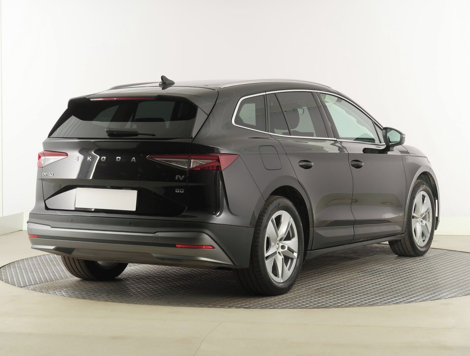 Škoda Enyaq iV, iV 80 (82 kWh), SoH 96% - fotka 5
