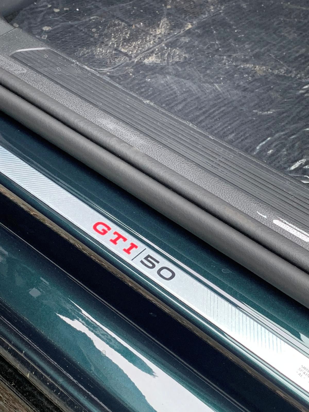 Volkswagen Golf, EDICE 50 let, 325 koní - fotka 6