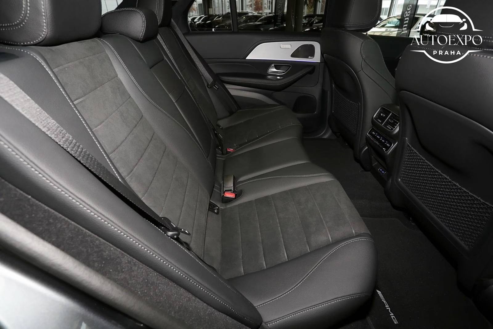 Mercedes-Benz GLE, 300d* 4Matic* AMG* - fotka 6