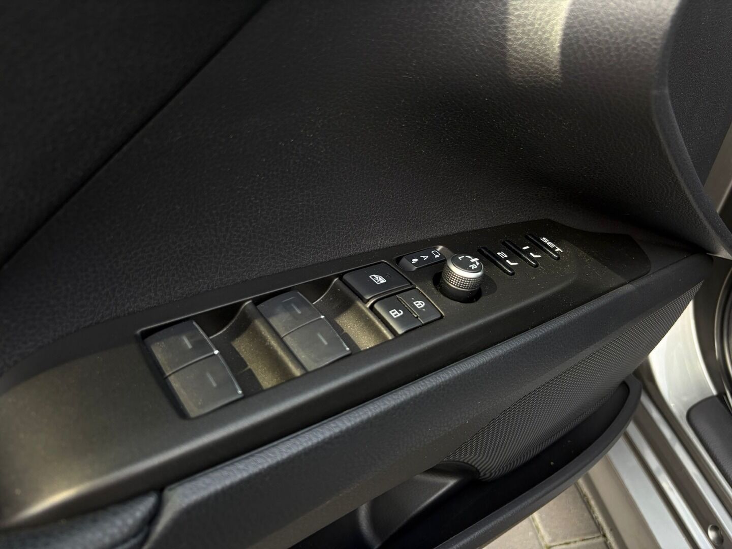 Toyota Camry, 2,5 Hybrid Executive VIP - fotka 6