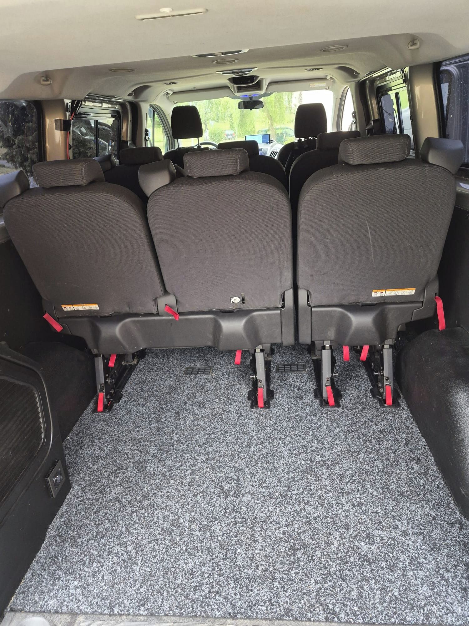 Ford Tourneo Custom, 2.2TDCi, L2 - hagusy, vestavba - fotka 4