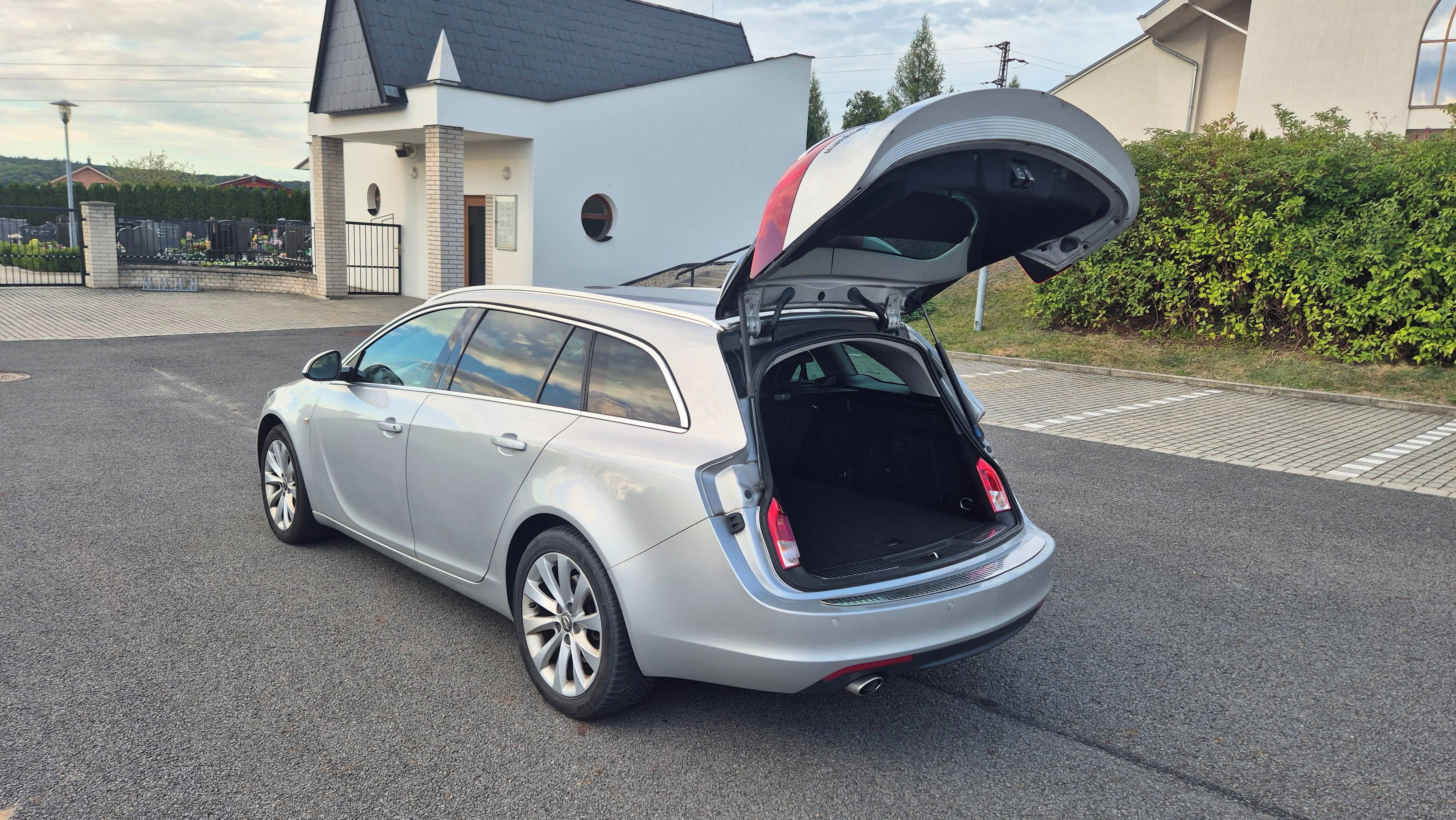 Opel Insignia, Opel Insignia Sports tourer - fotka 5