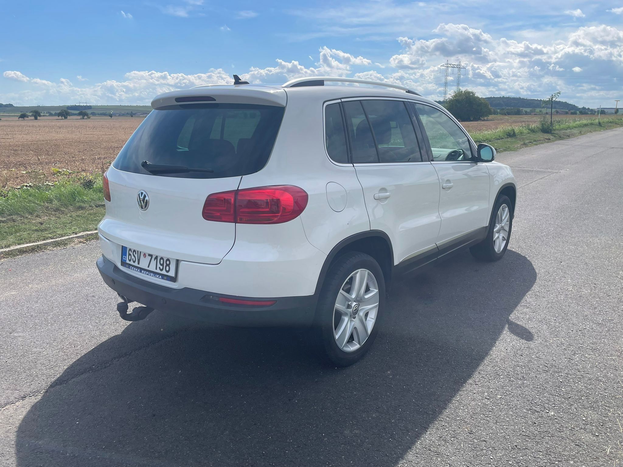 Volkswagen Tiguan, 2.0 125kw, 4X4, WEBASTO,VÝBAVA - fotka 3