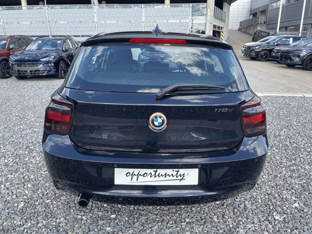BMW Řada 1, 118 D,2.0,105kW - fotka 4