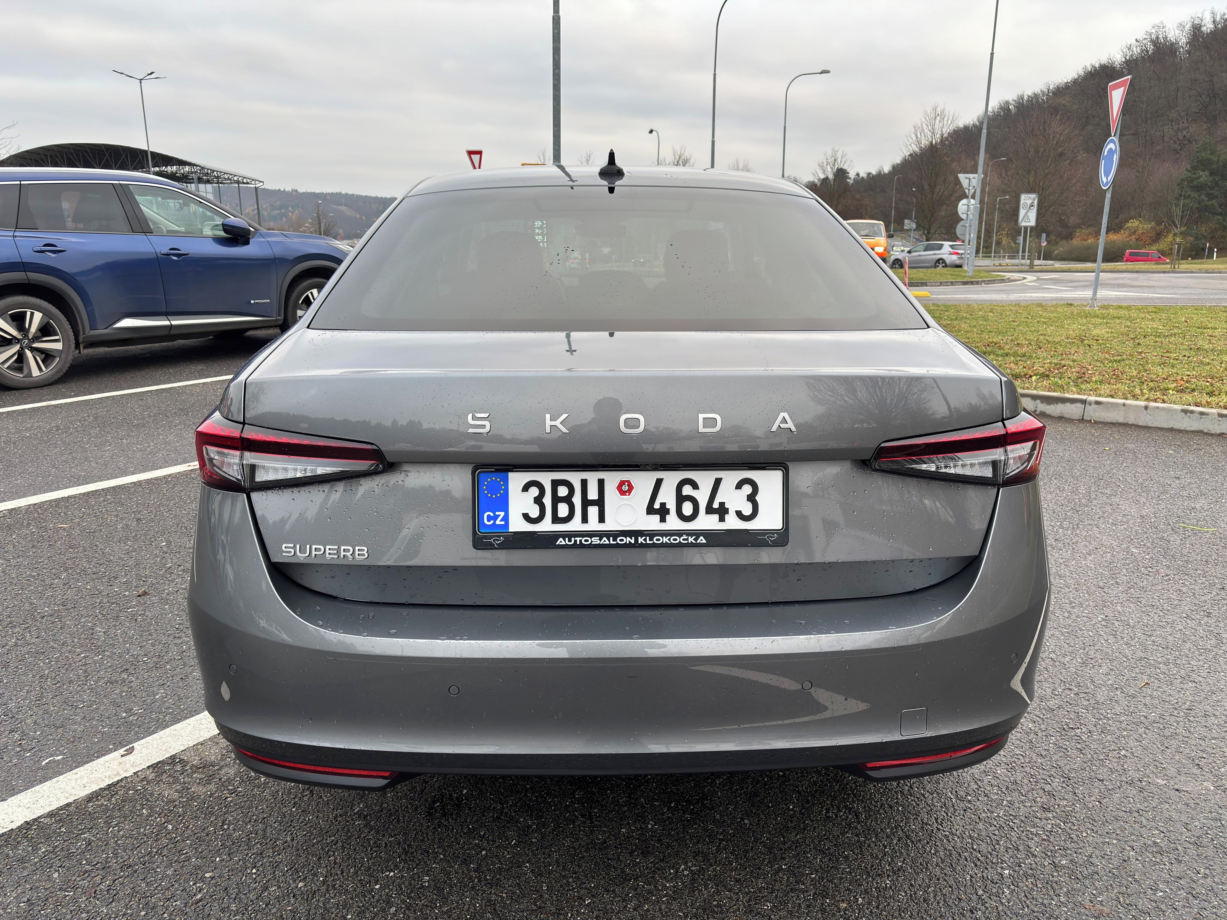 Škoda Superb, prodloužená záruka - fotka 3