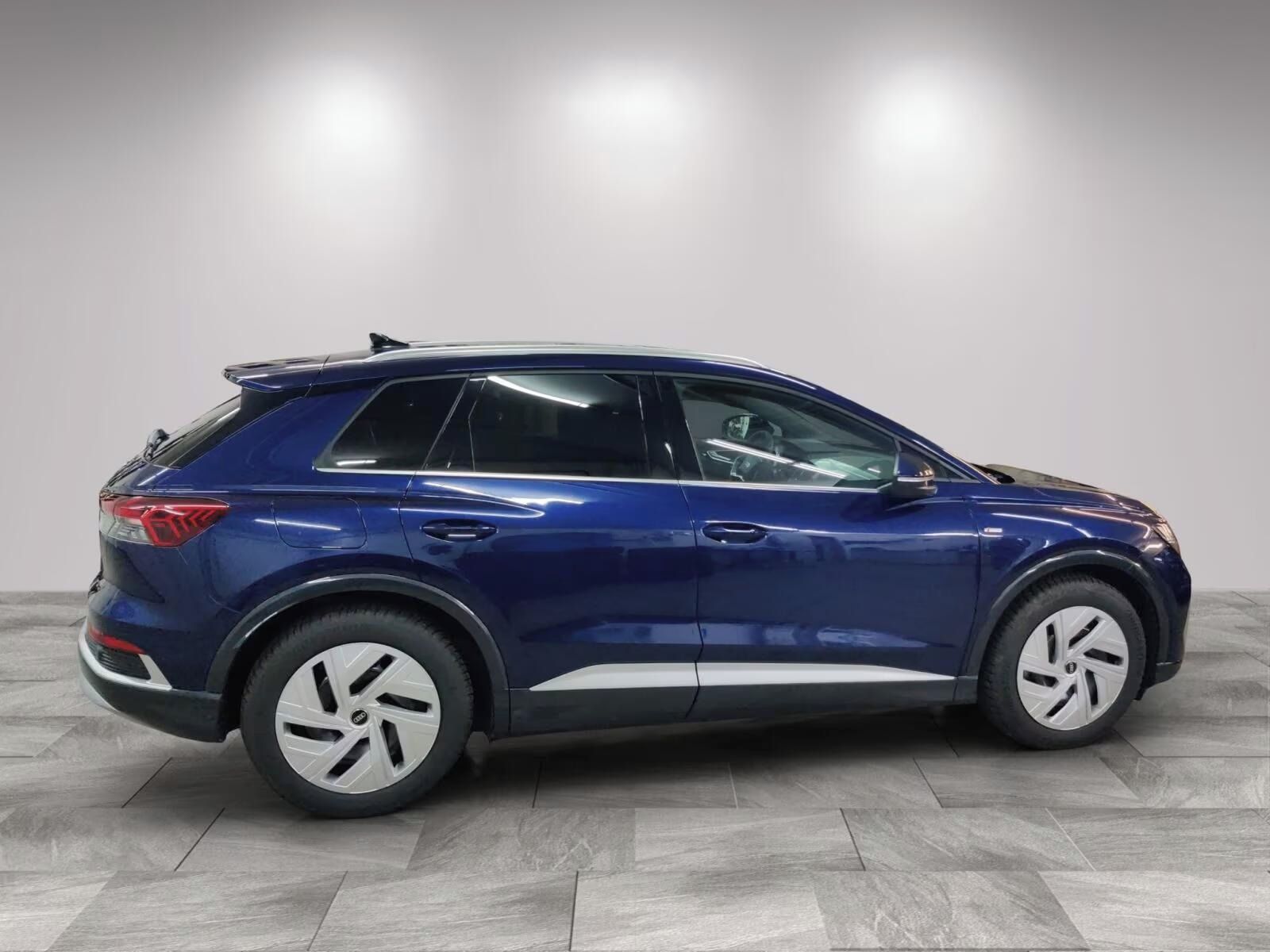 Audi Q4 e-tron, 40 S-Line*Navi*Led*DAB*PDC - fotka 4