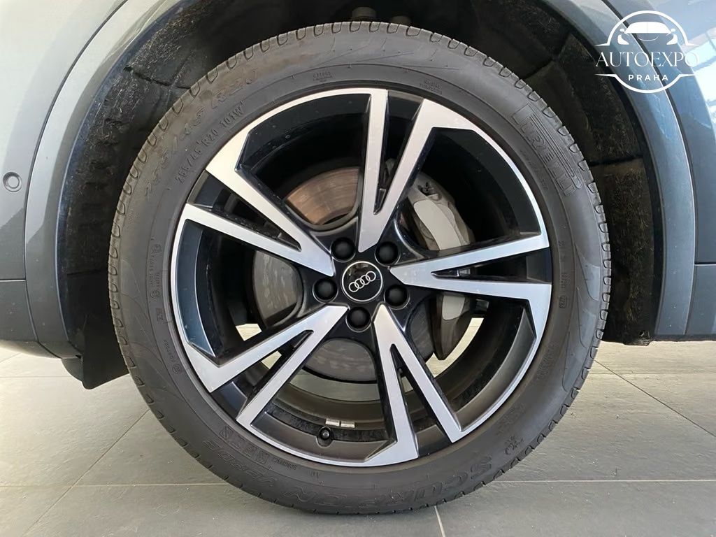 Audi Q5, S line 55 TFSI e* quattro - fotka 5