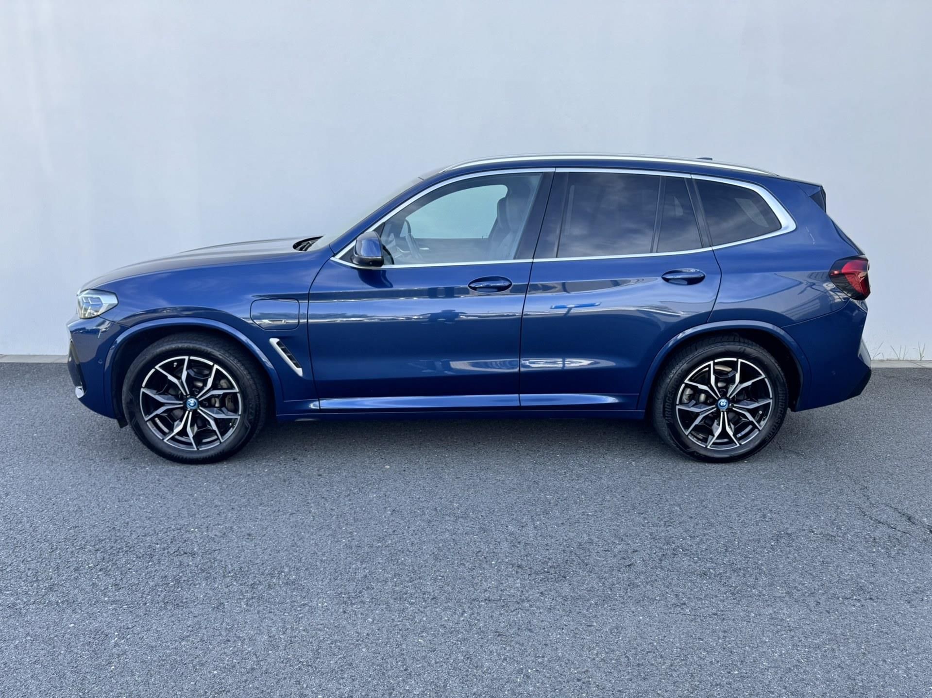 BMW X3, X3 xDrive30e Mpaket - fotka 3