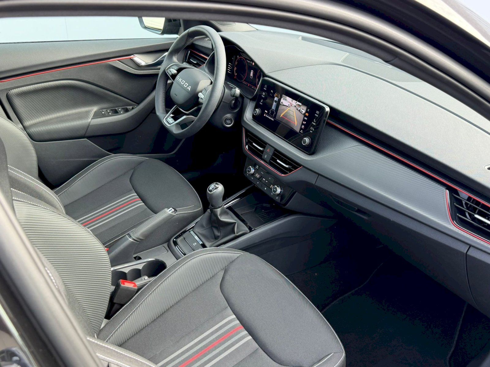 Škoda Scala, Monte Carlo 1,0 TSI 85 kW 6° M - fotka 6