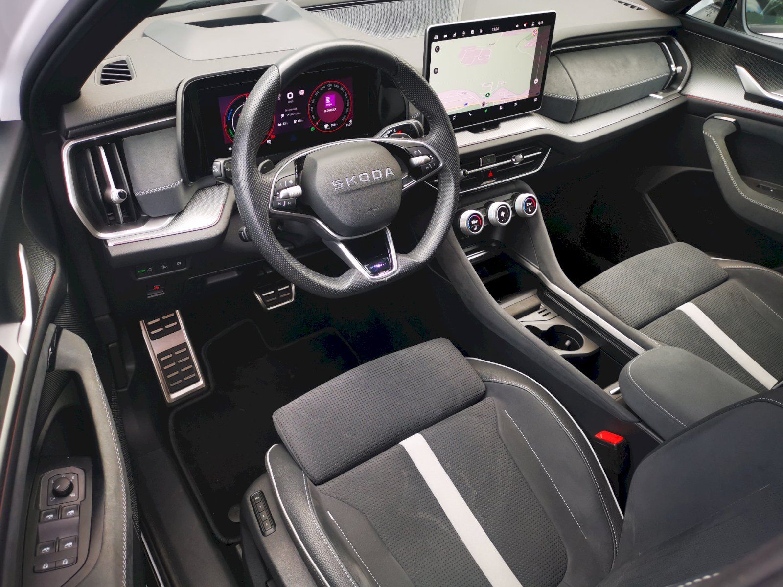 Škoda Kodiaq, 1.5 TSI 150 kW iV Sportline DS - fotka 6