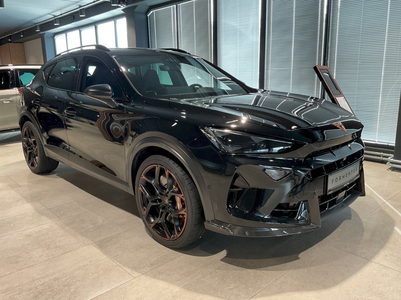 Cupra Formentor, Formentor VZ5 2.5 TSI 390k DSG - fotka 3