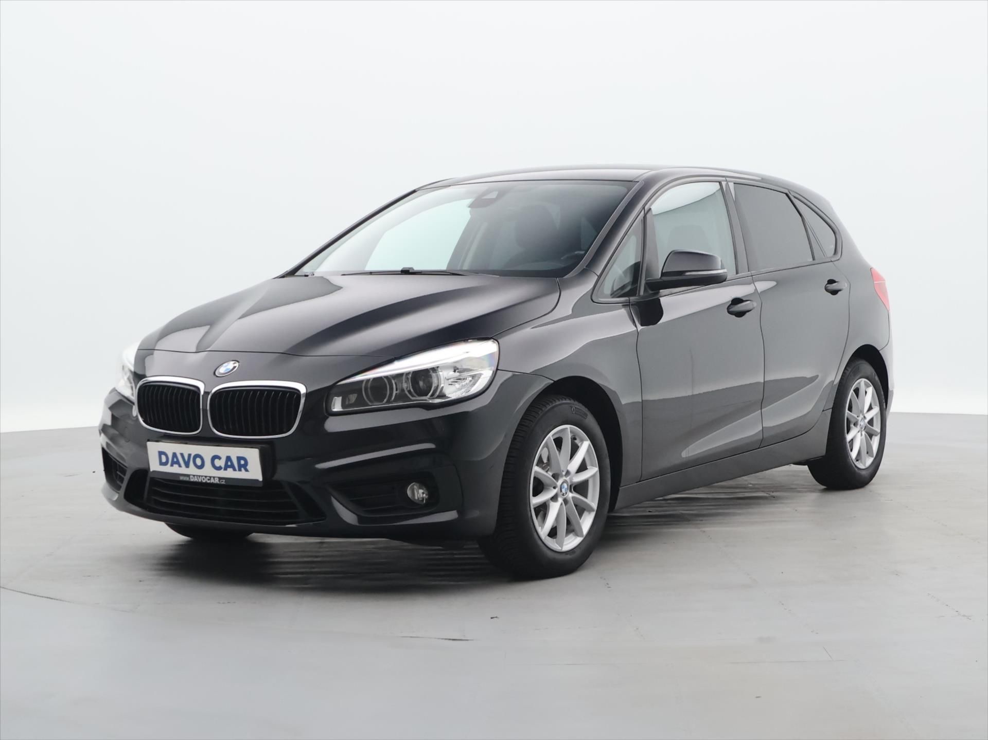 BMW Řada 2, 2,0 218d 100kW Aut. Comfort+ - fotka 3