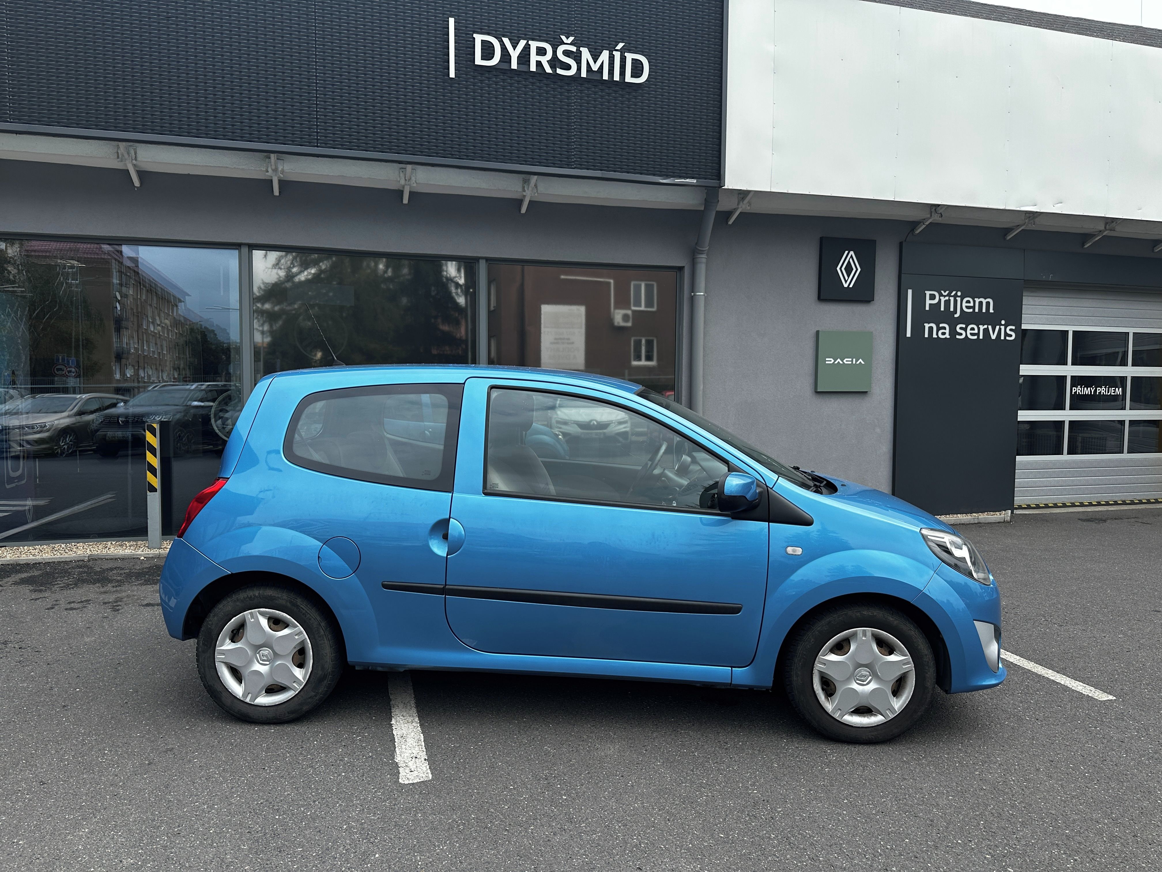 Renault Twingo, 1,2 16V 75/55 kW - fotka 4