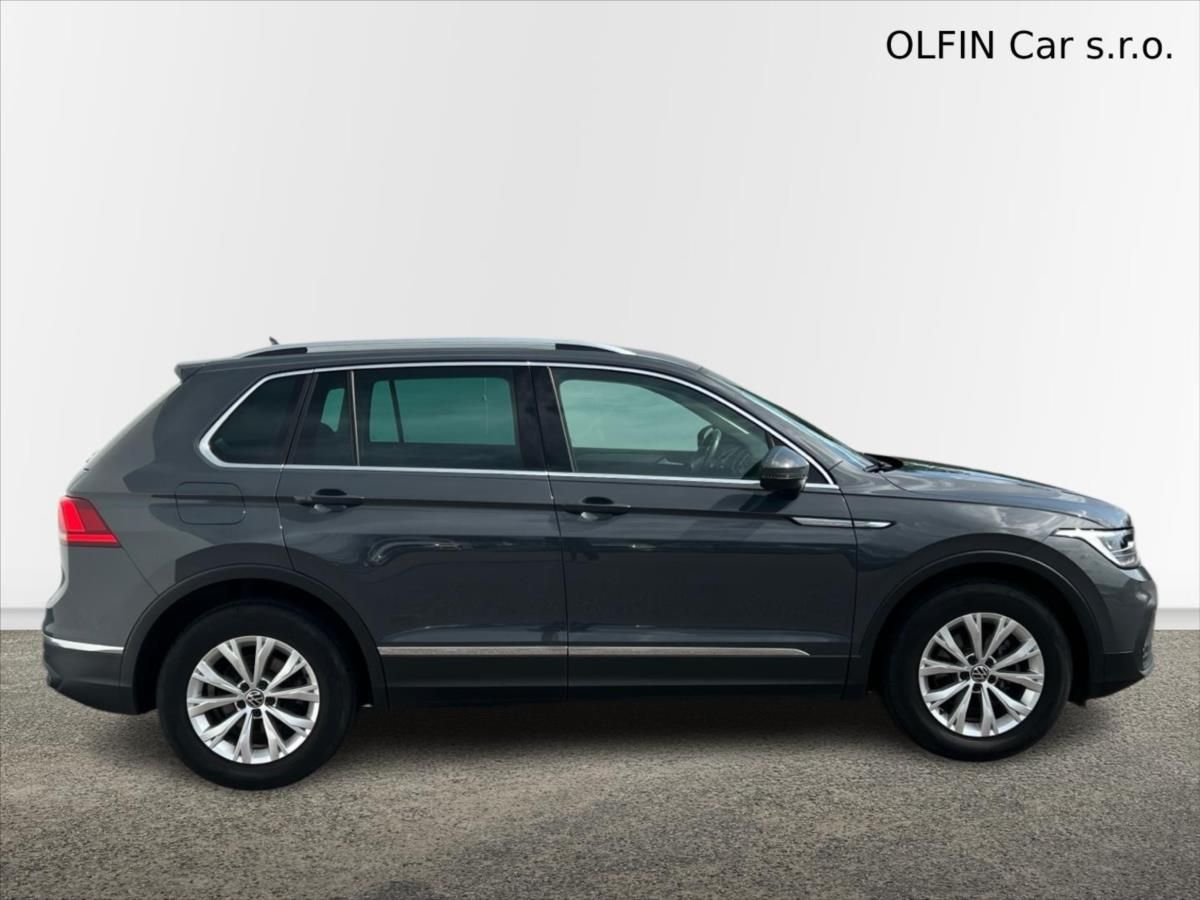 Volkswagen Tiguan, 1,5 TSi 110kW 7DSG LIFE  REZER - fotka 3