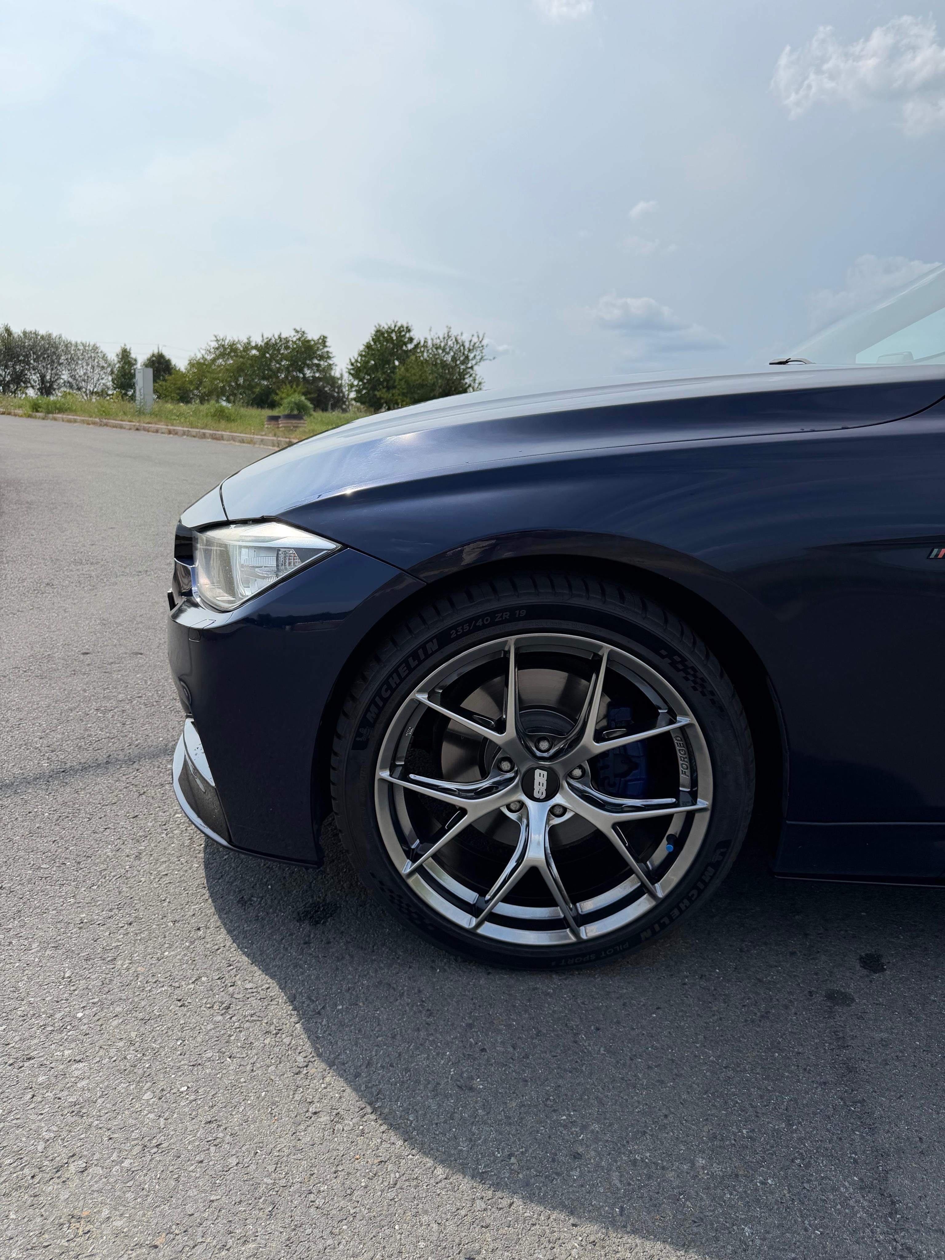 BMW Řada 3, BMW F30 328i M Paket | xDrive - fotka 2