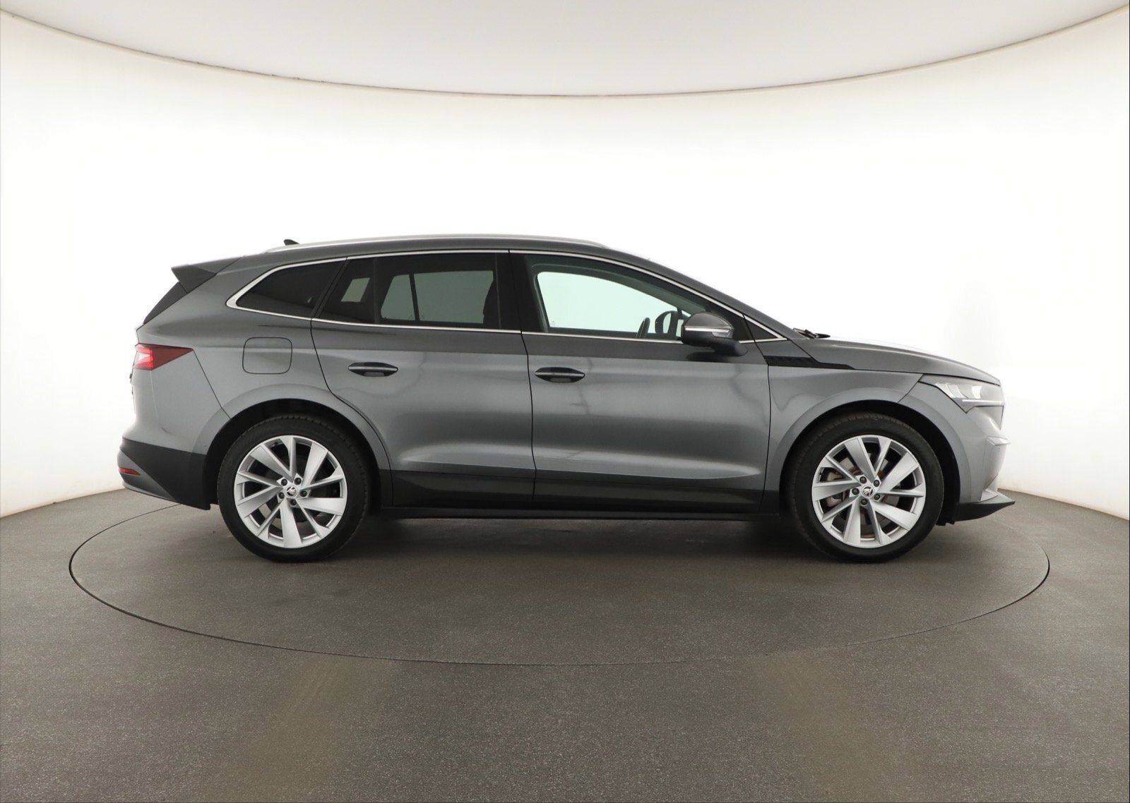 Škoda Enyaq, iV 80x (82 kWh), SoH 93% - fotka 6