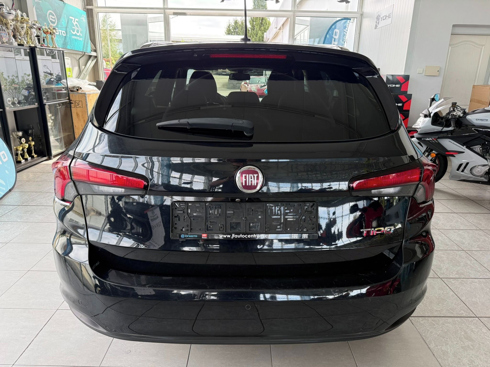 Fiat Tipo, 1.4 T-JET 88 kW LOUNGE 1.maj. - fotka 6