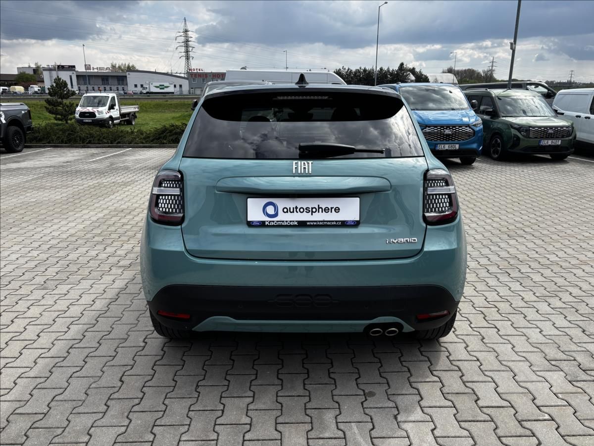 Fiat 600, 1,2 Hybrid 100kW La Prima - fotka 4