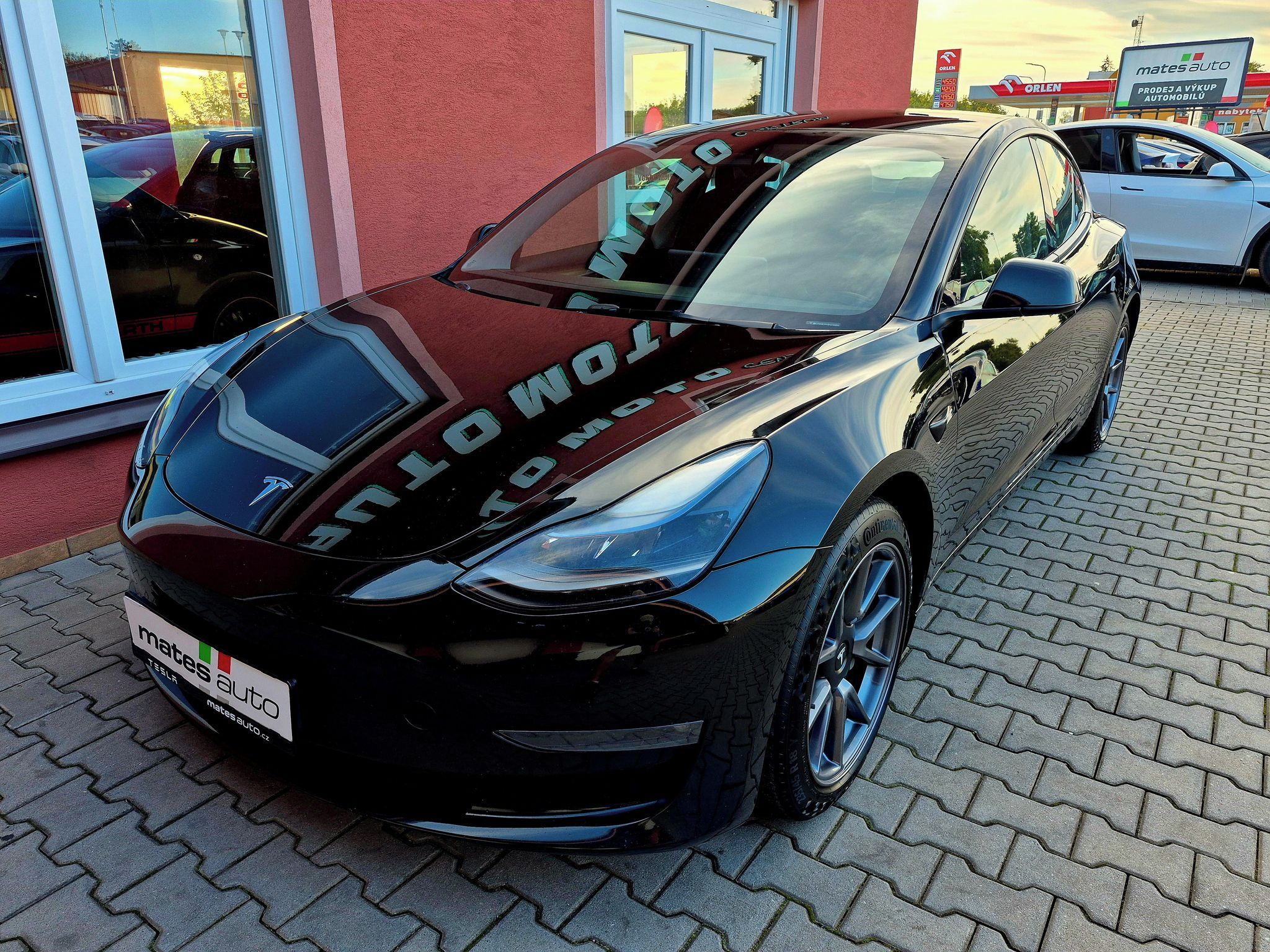 Tesla Model 3, Long Range Dual Motor - 366 kW