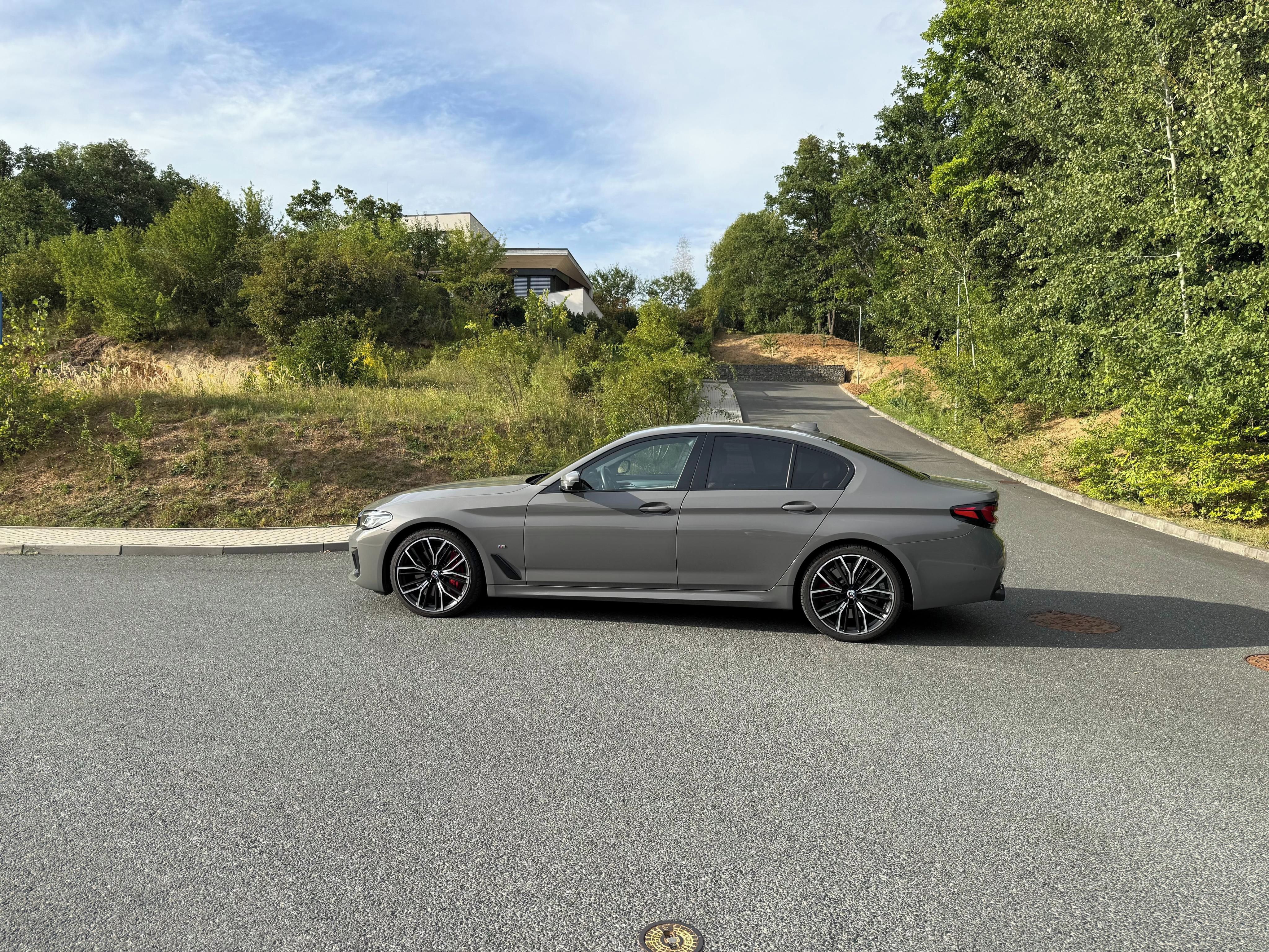BMW Řada 5, TOP výbava + historie + REMUS
