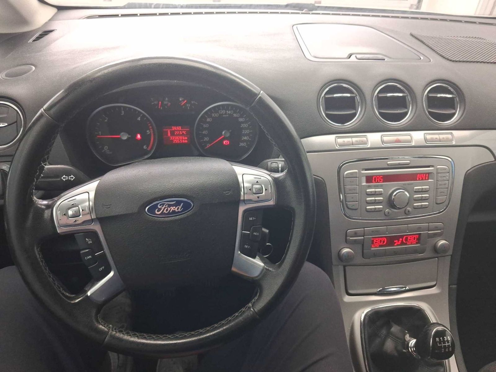 Ford Galaxy, 2.0 TDCi, 7 míst, po STK - fotka 3