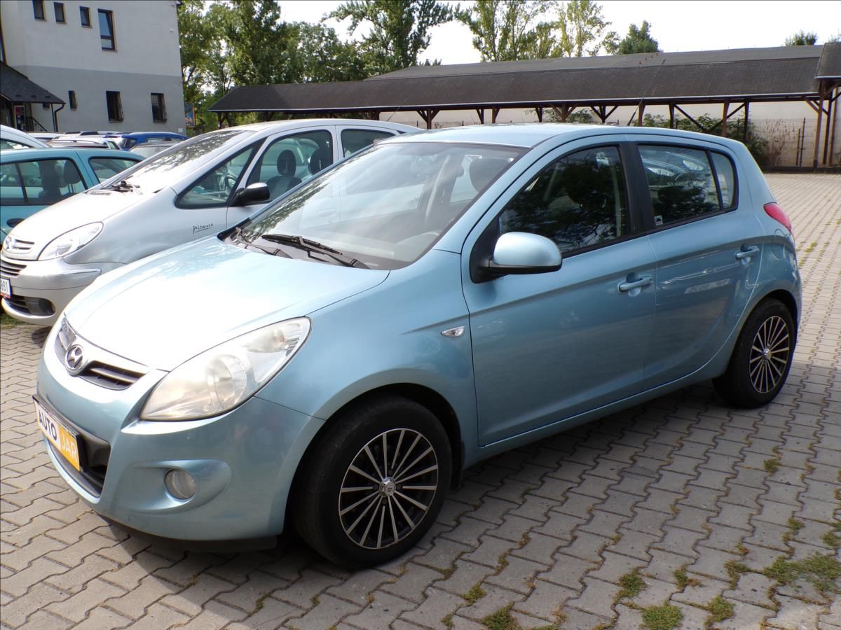 Hyundai i20, 1,4 LPG+Benzín  KLIMATIZACE - fotka 3