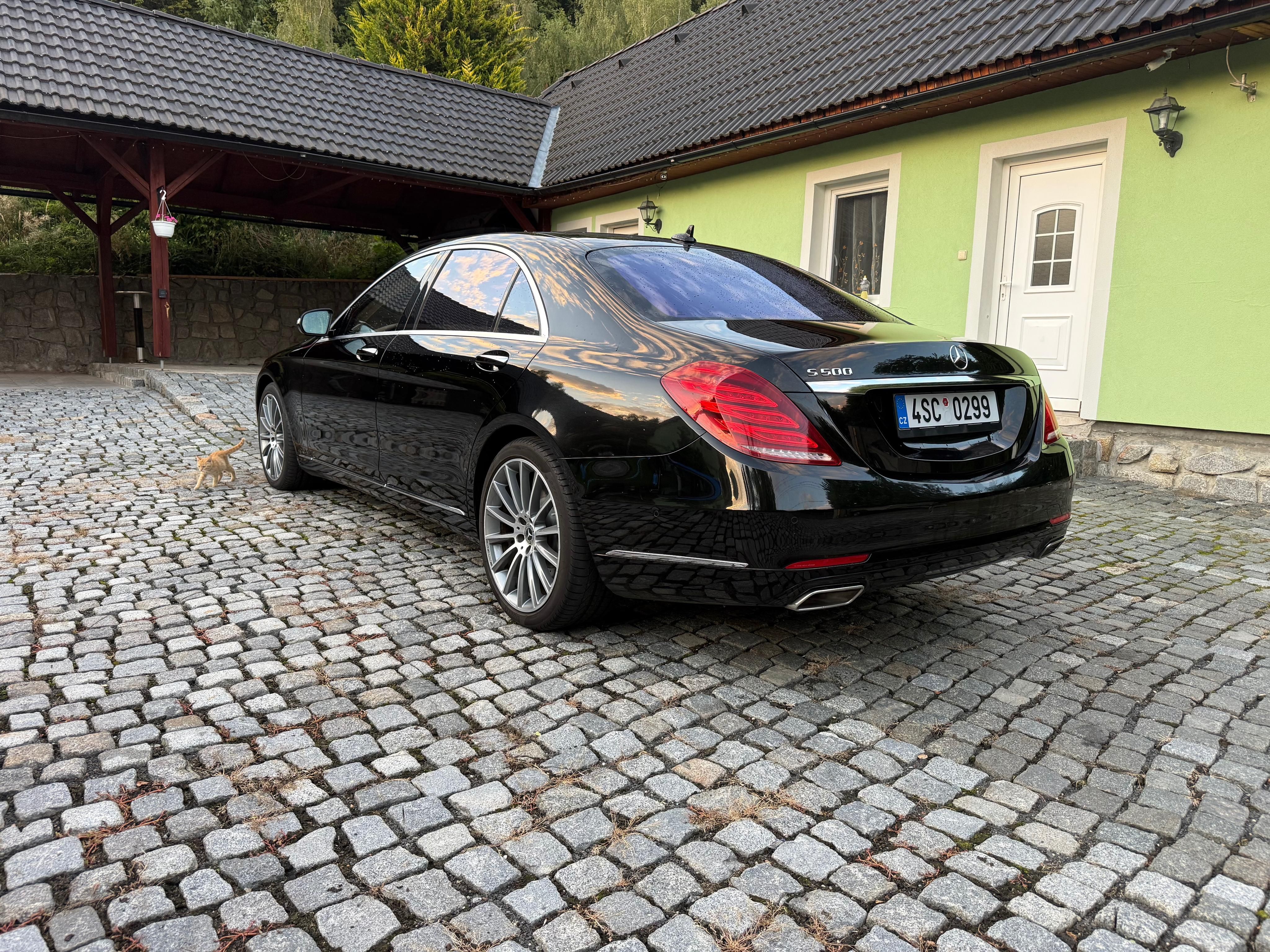 Mercedes-Benz Třídy S, Mercedes-Benz S500L - fotka 2