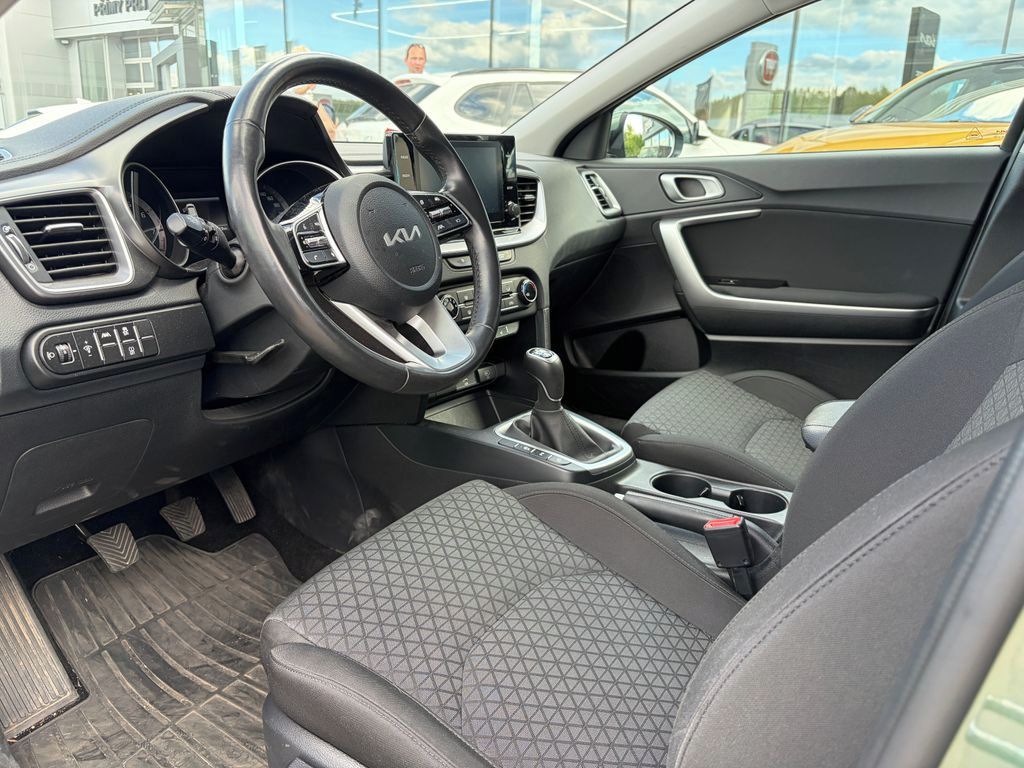 Kia Cee´d, 1.5 T-GDi Exclusive 118kW - fotka 5