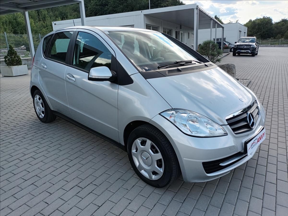 Mercedes-Benz Třídy A, 1,5 160i,70kw,KLIMA,AUTOMAT - fotka 3