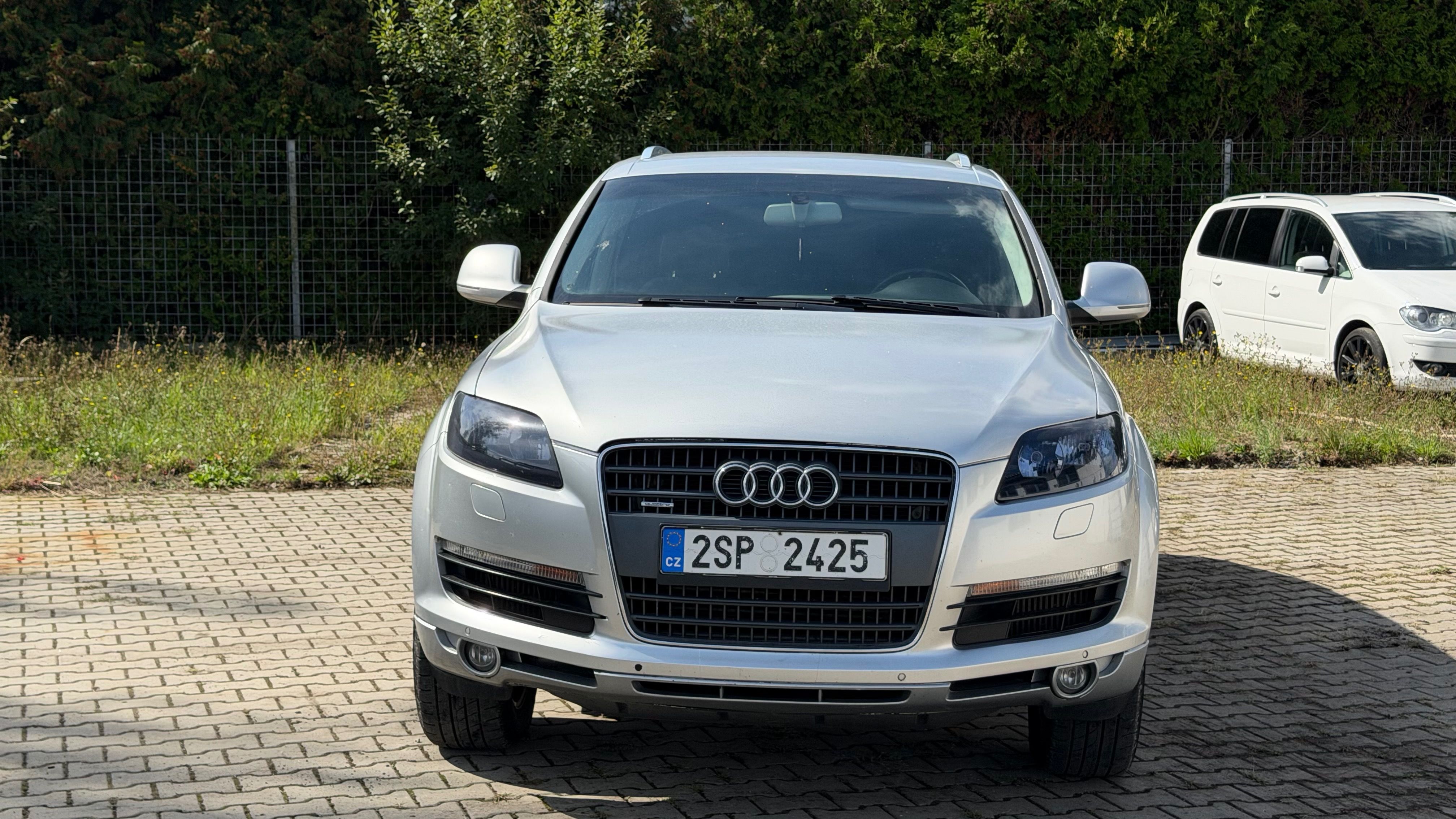 Audi Q7, 3.0TDI  171Kw tažné 3.5t 5mist - fotka 2