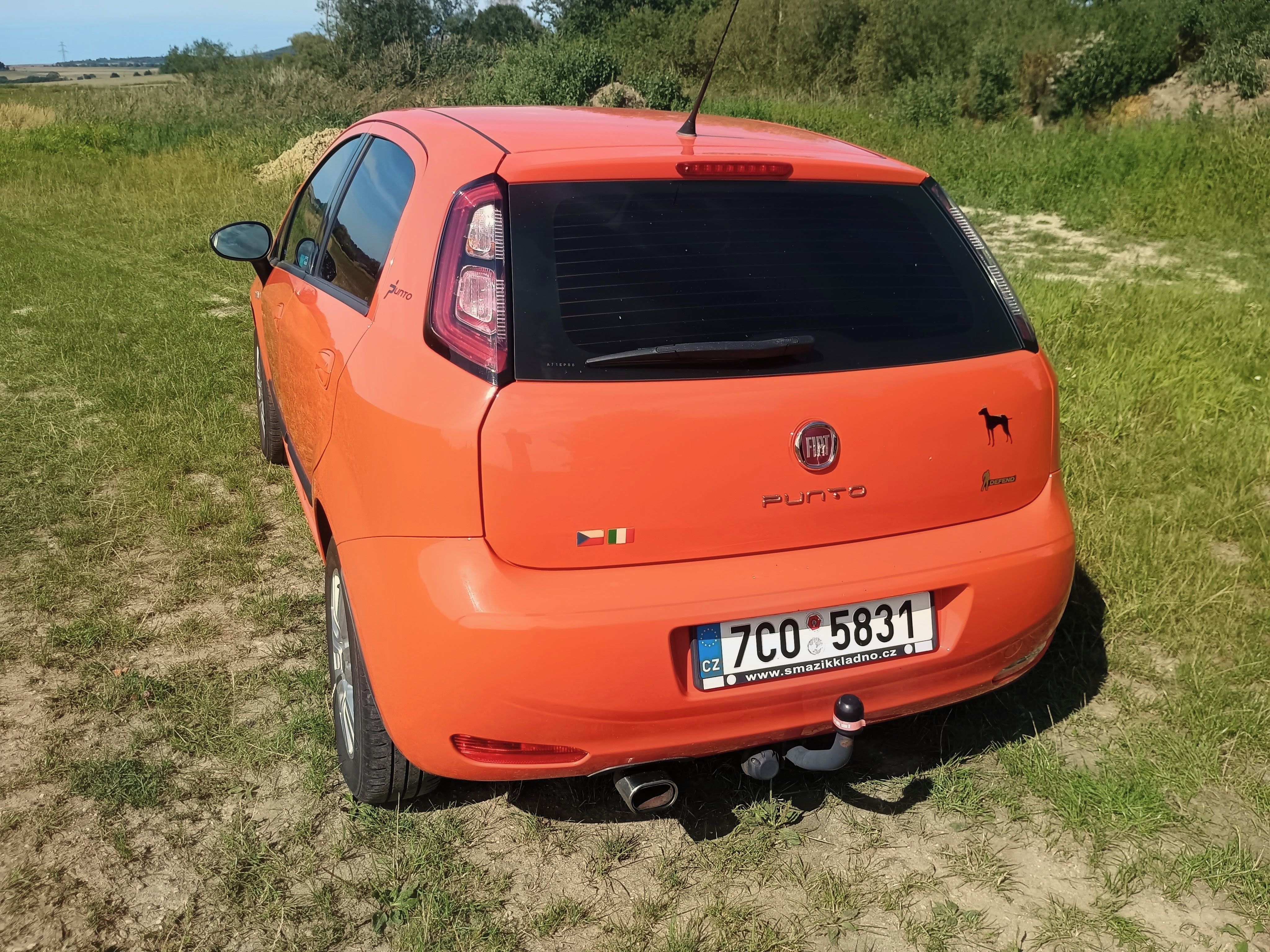 Fiat Punto, Zimní gumy, tažné zařízení - fotka 4